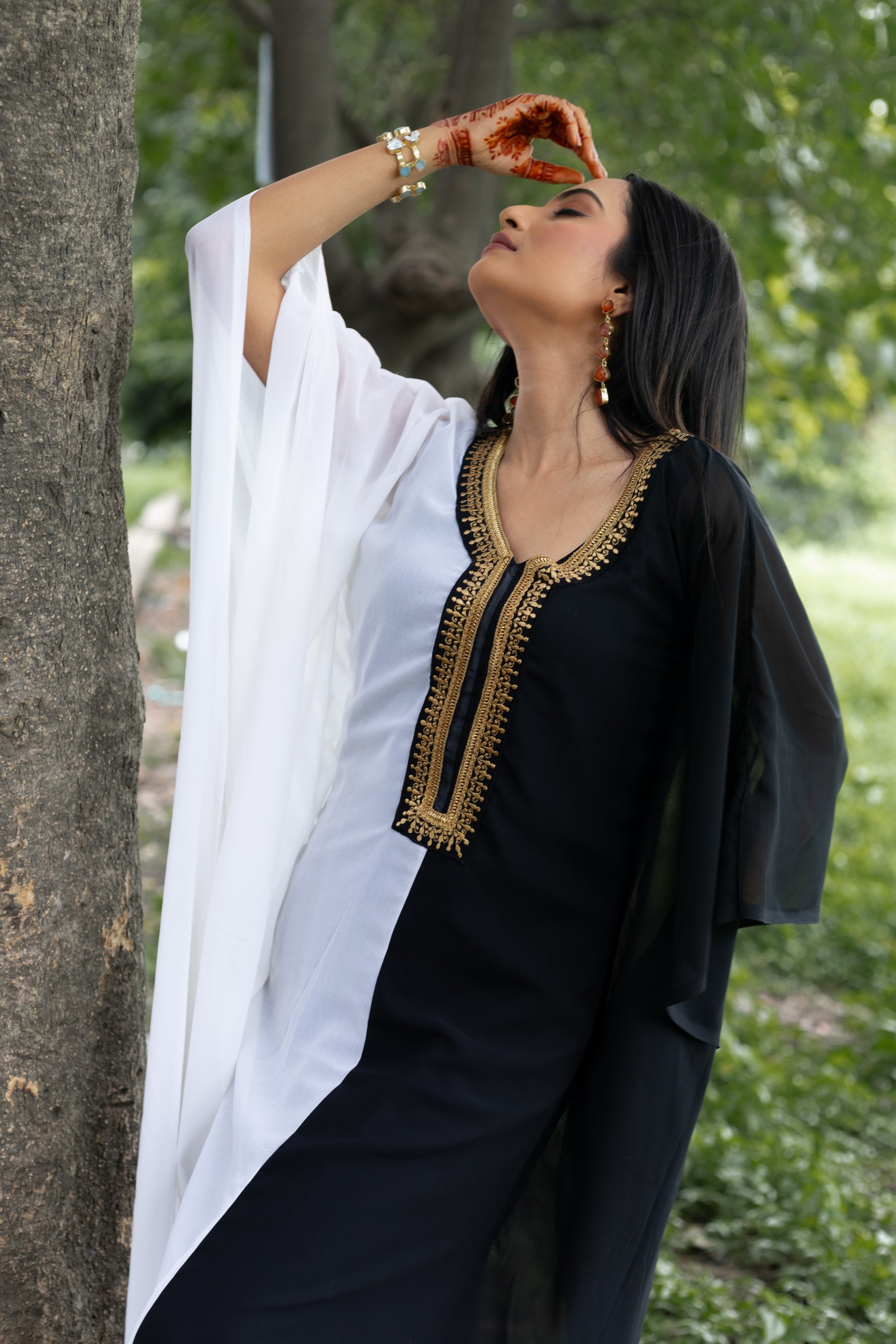 Women's White and Black Georgette Kaftan - Keya Seth Exclusive
