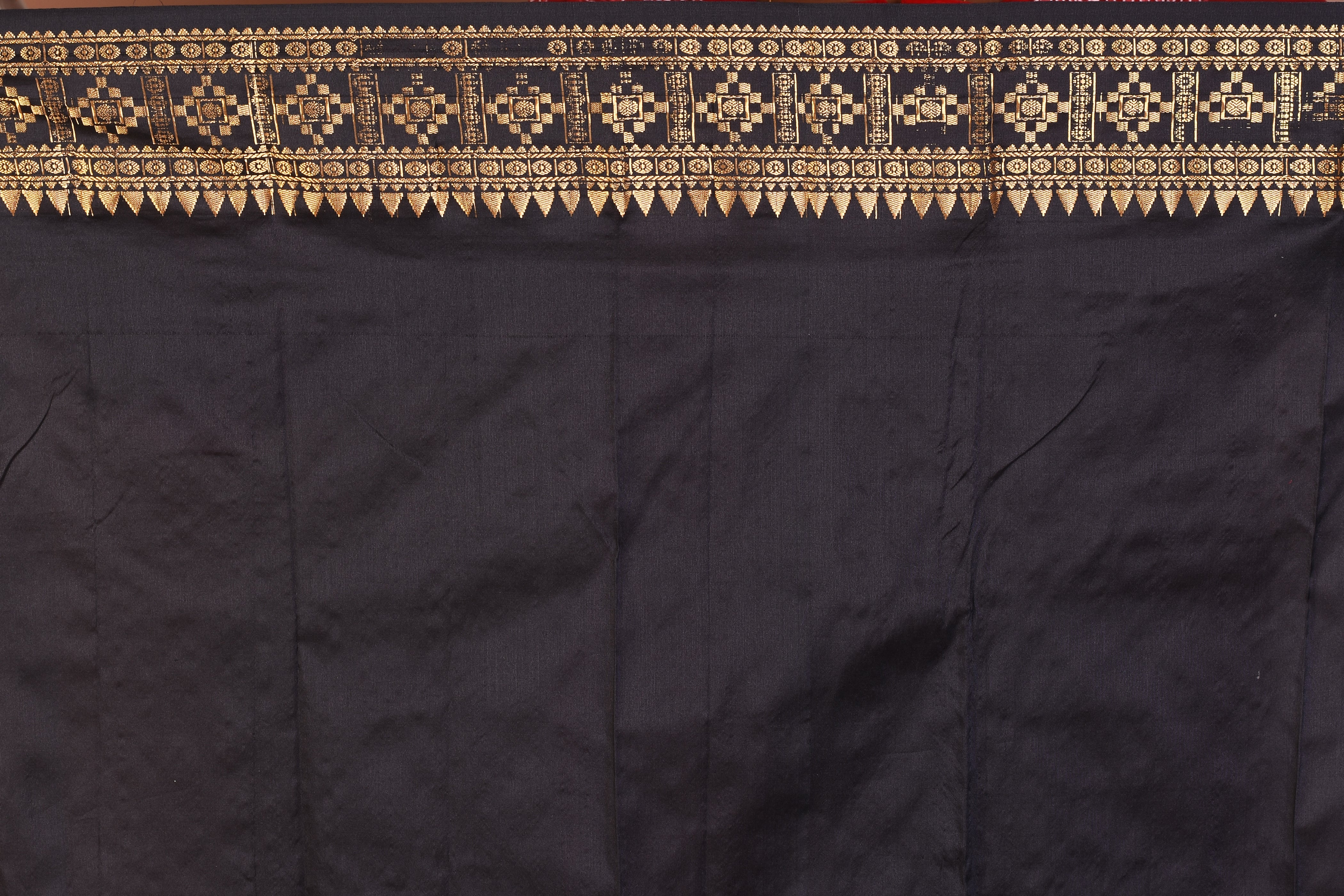 Offwhite Pure Kanjivaram Silk Saree - Keya Seth Exclusive