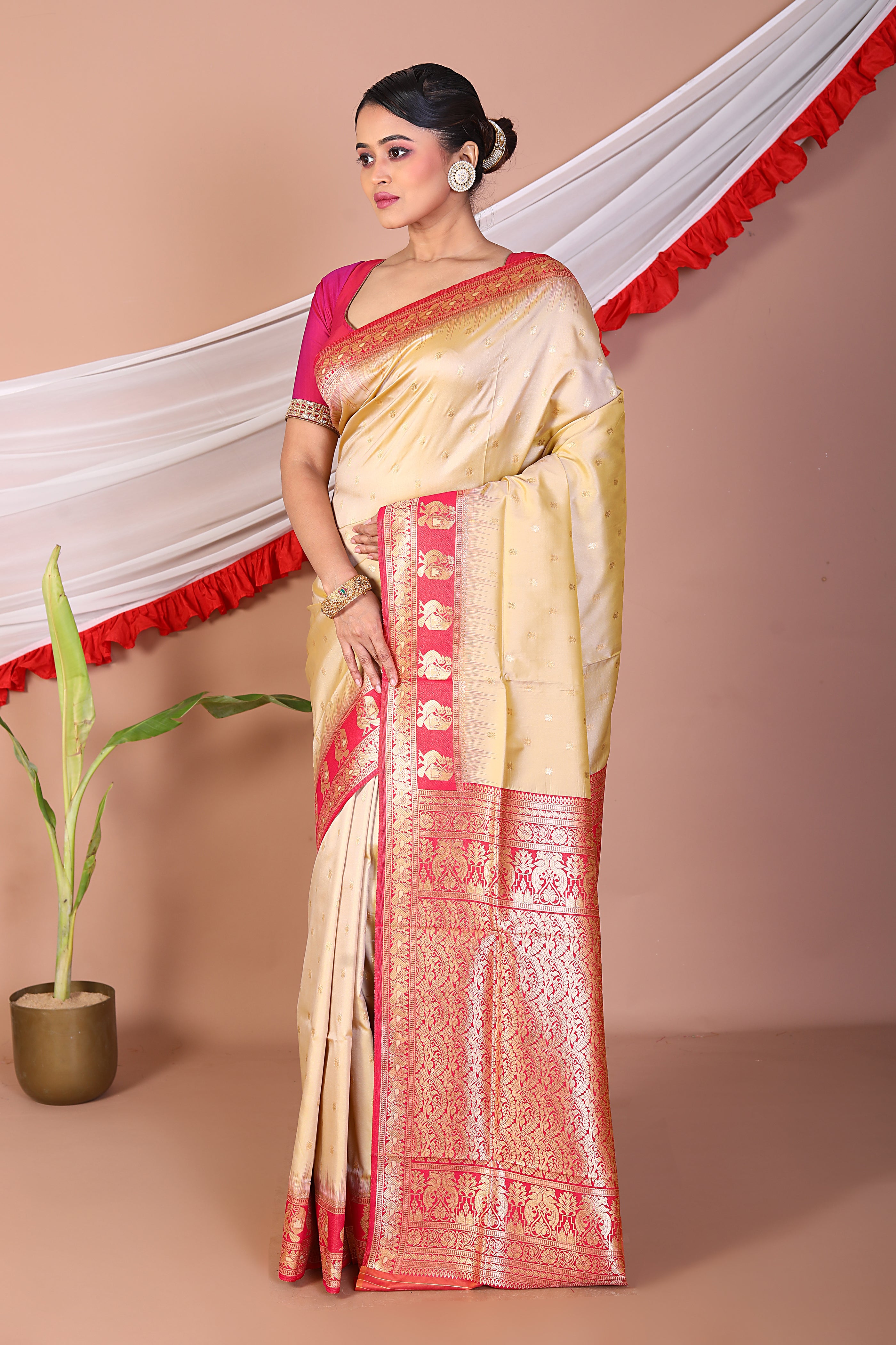 Golden Blended Mashru Silk Saree - Keya Seth Exclusive