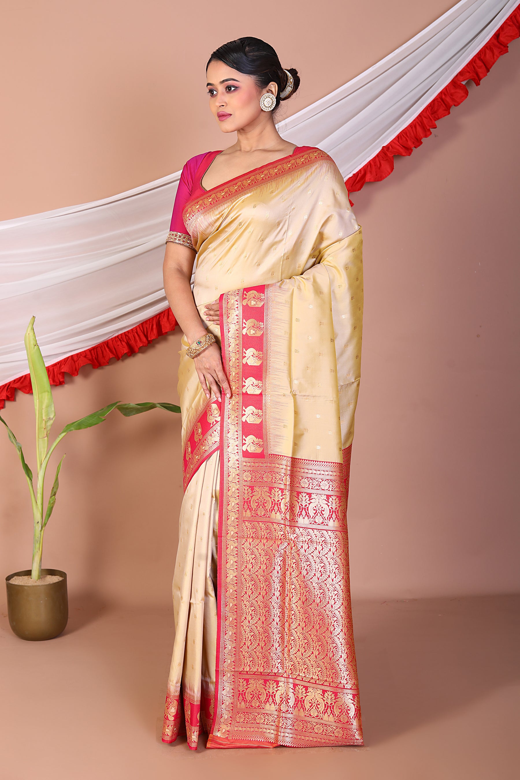 Golden Blended Mashru Silk Saree - Keya Seth Exclusive