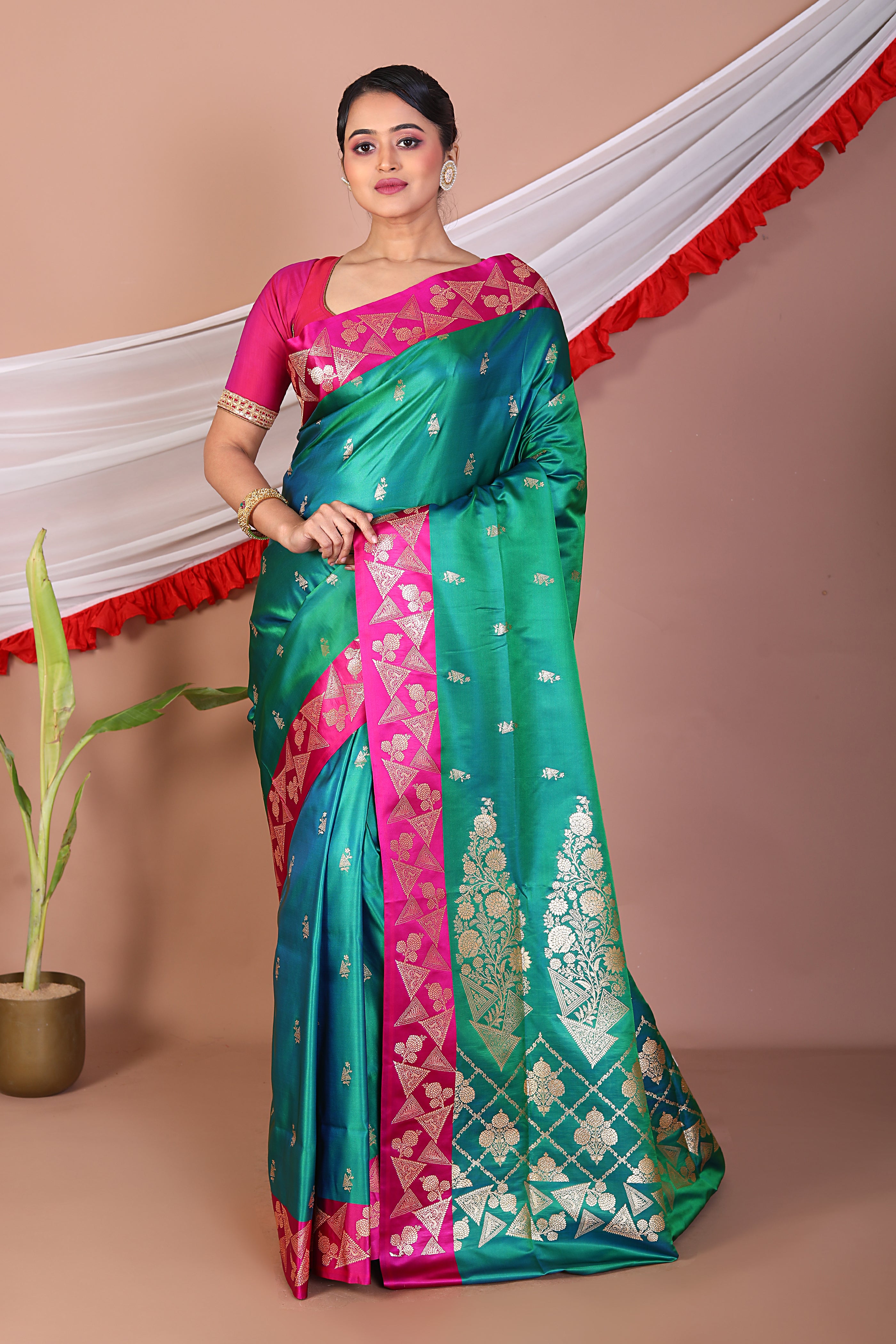 Green Blended Mashru Silk Saree - Keya Seth Exclusive