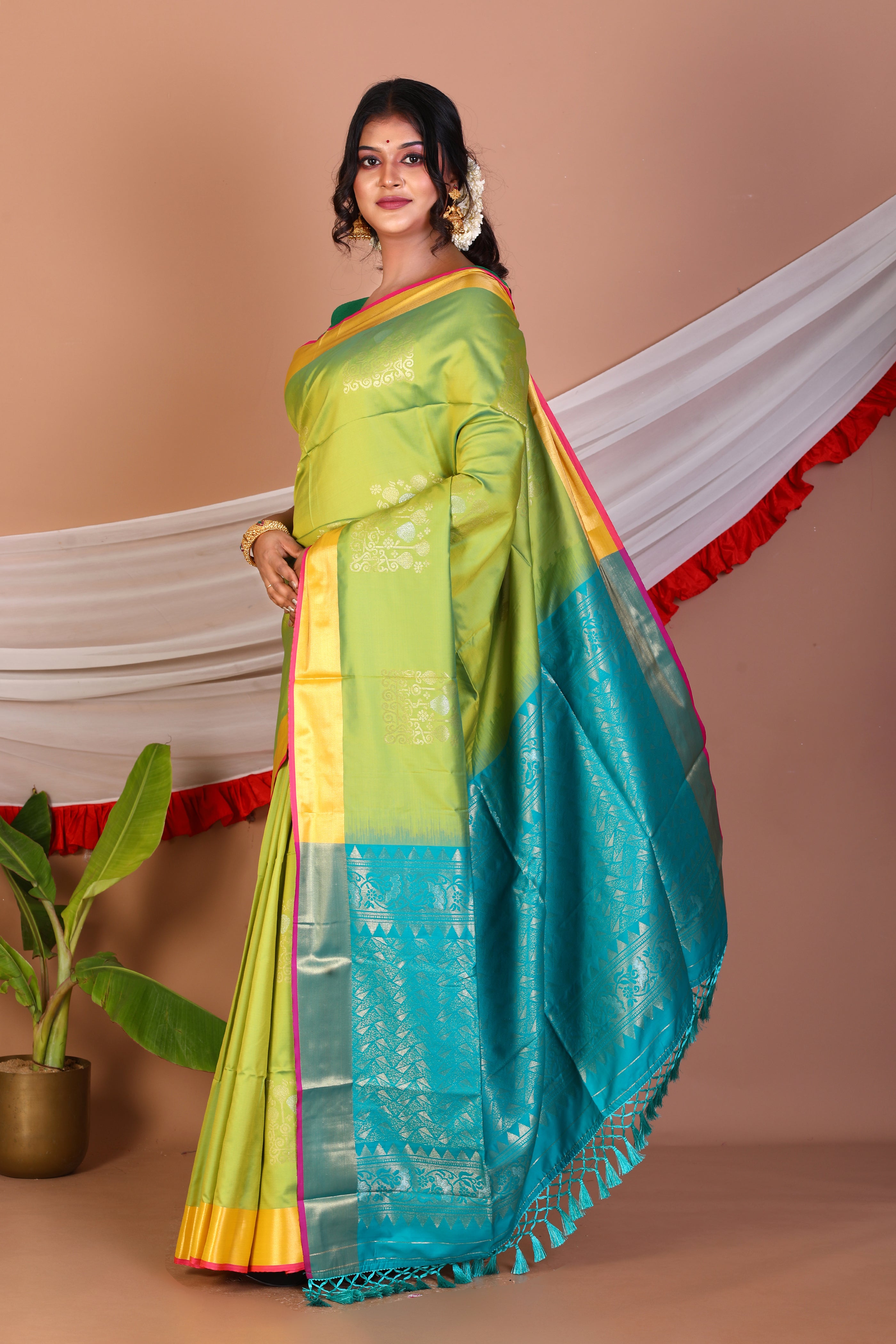 Green Blended Handloom Saree - Keya Seth Exclusive