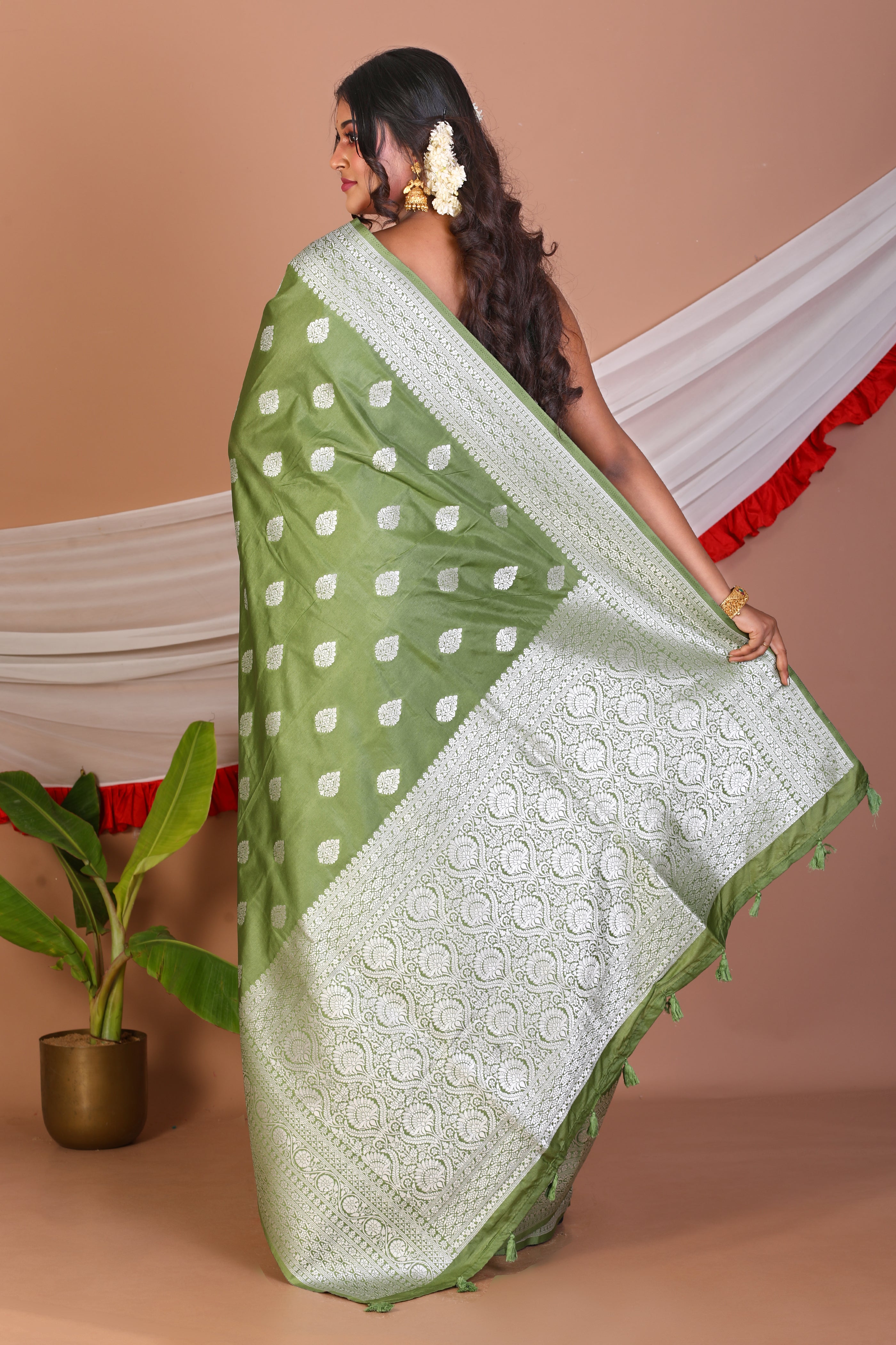 Green Blended Silk Saree - Keya Seth Exclusive