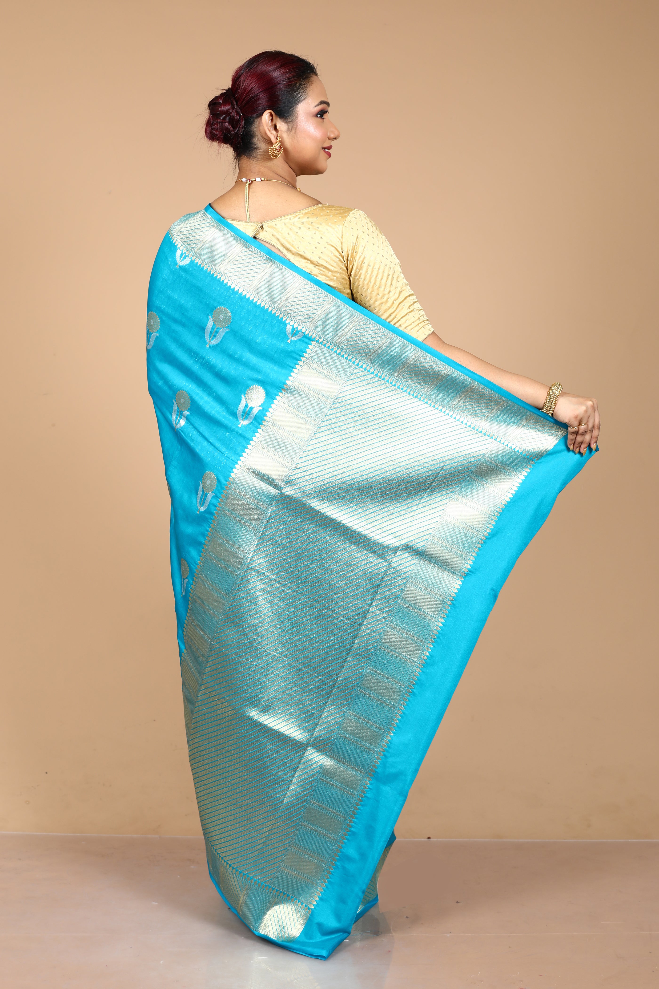 Blue Blended Blended Silk Saree with Blouse Piece