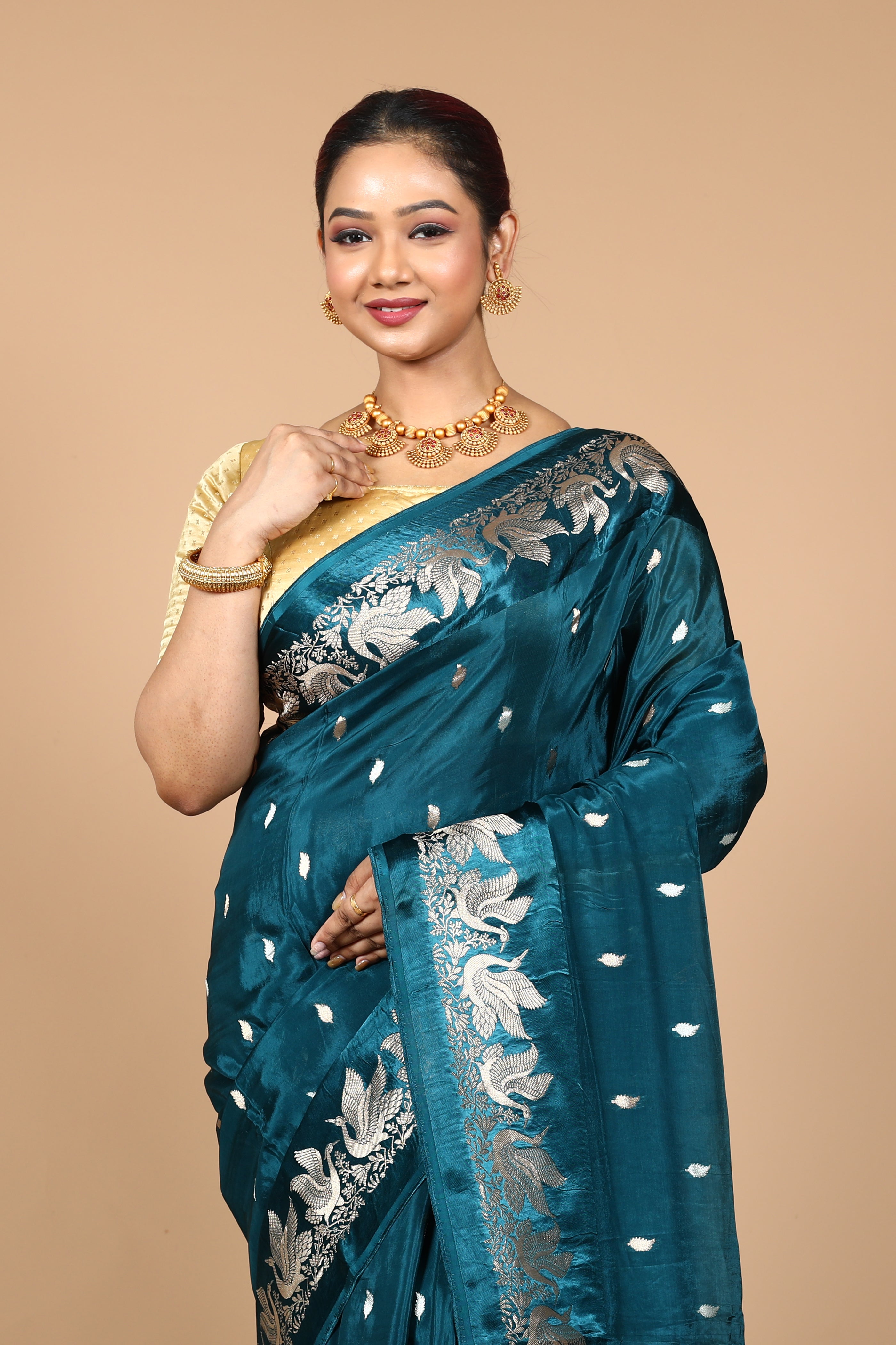 Green Blended Blended Silk Saree with Blouse Piece