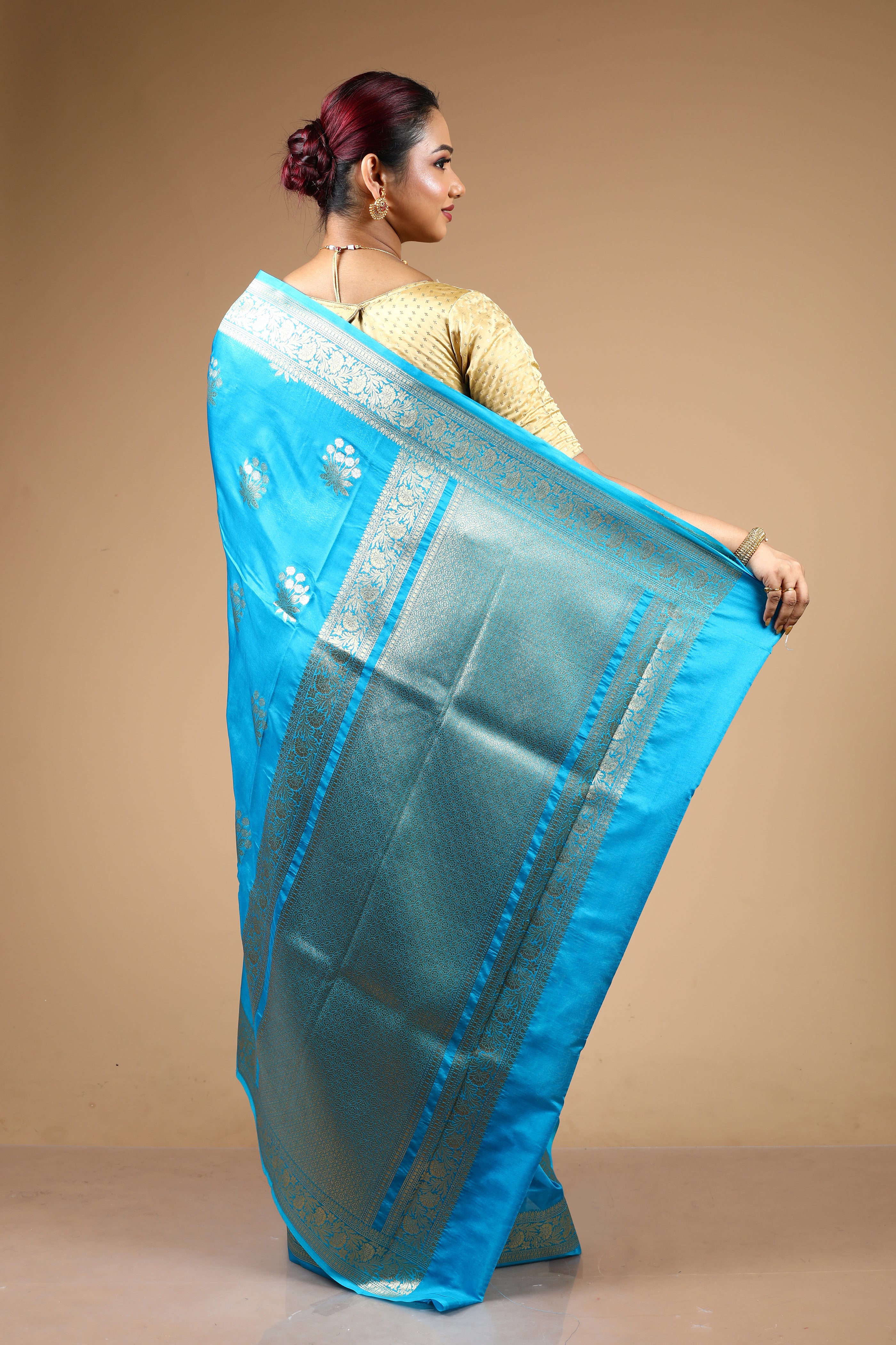 Blue Blended Blended Silk Saree