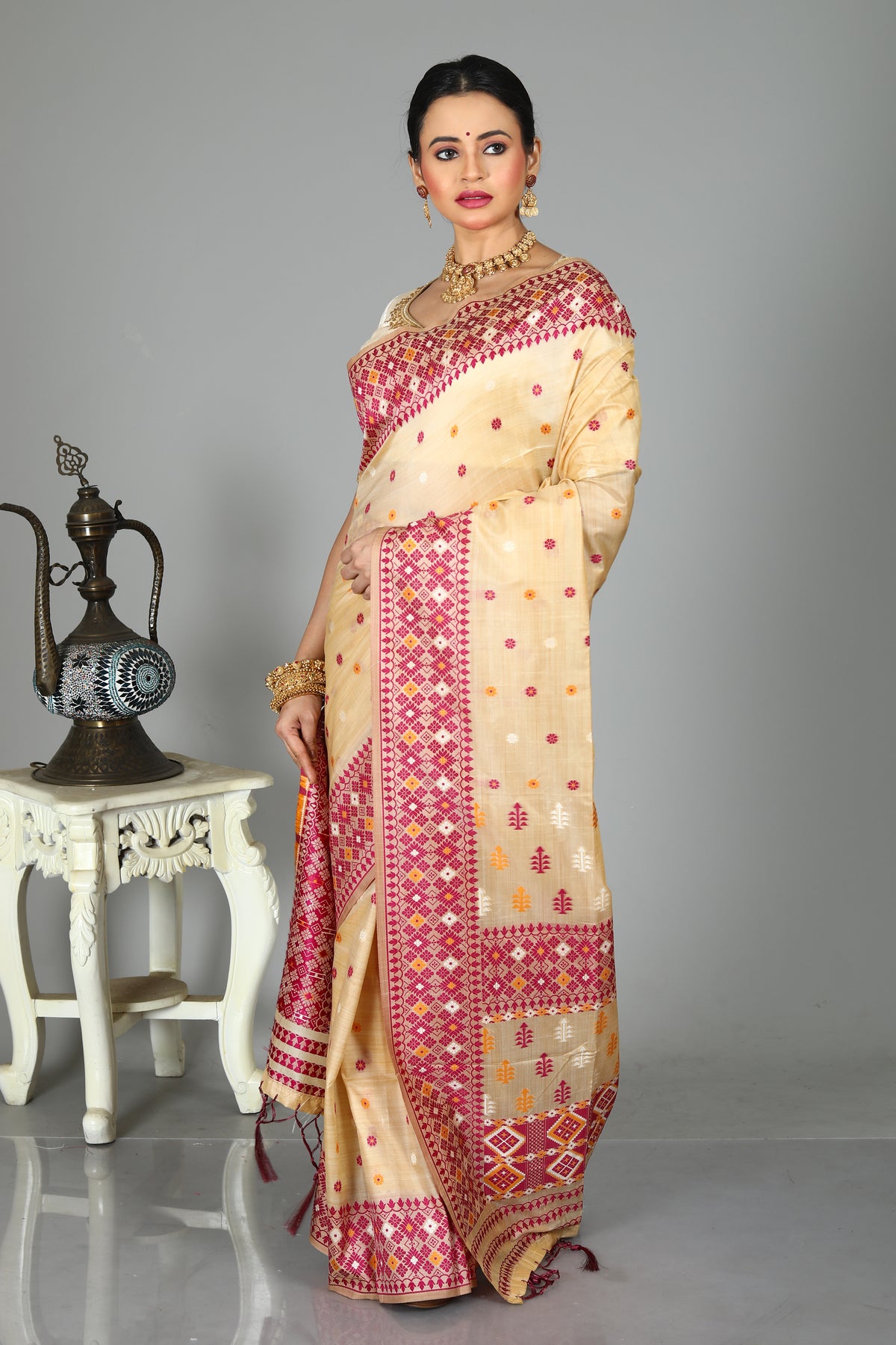 Offwhite Blended Tussar Silk Saree