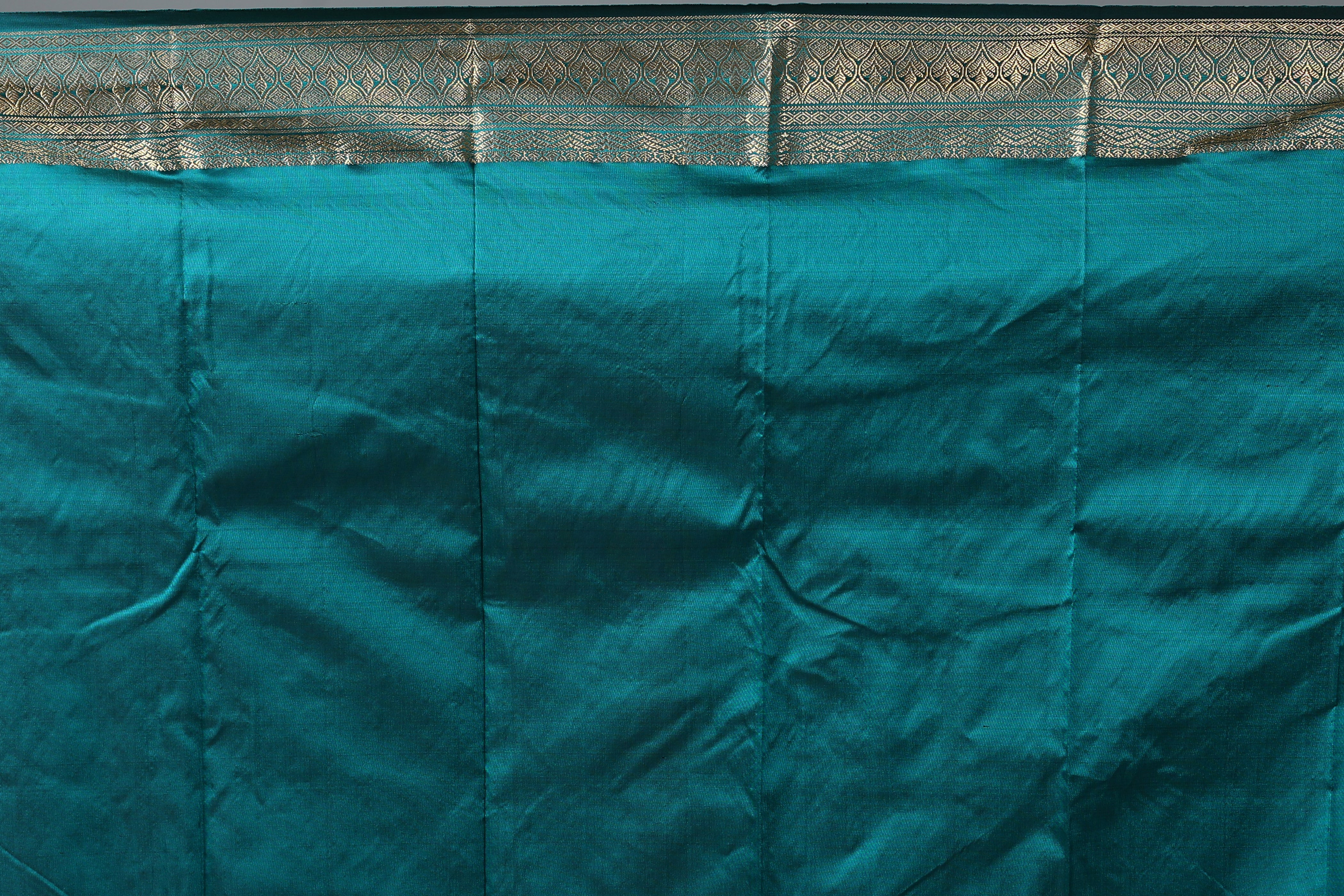 Rama Green Blended Kanjivaram Silk Saree