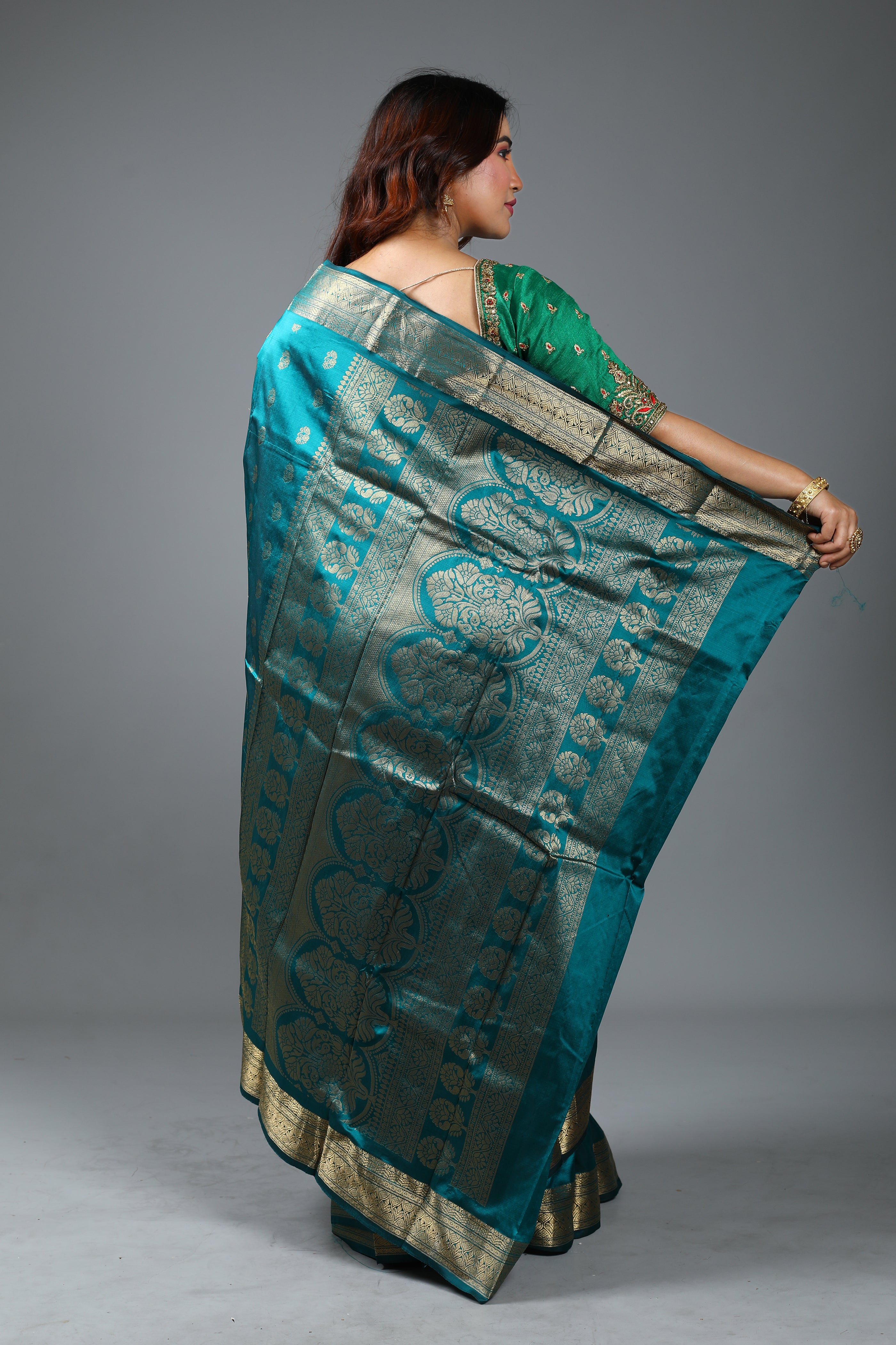Rama Green Blended Kanjivaram Silk Saree