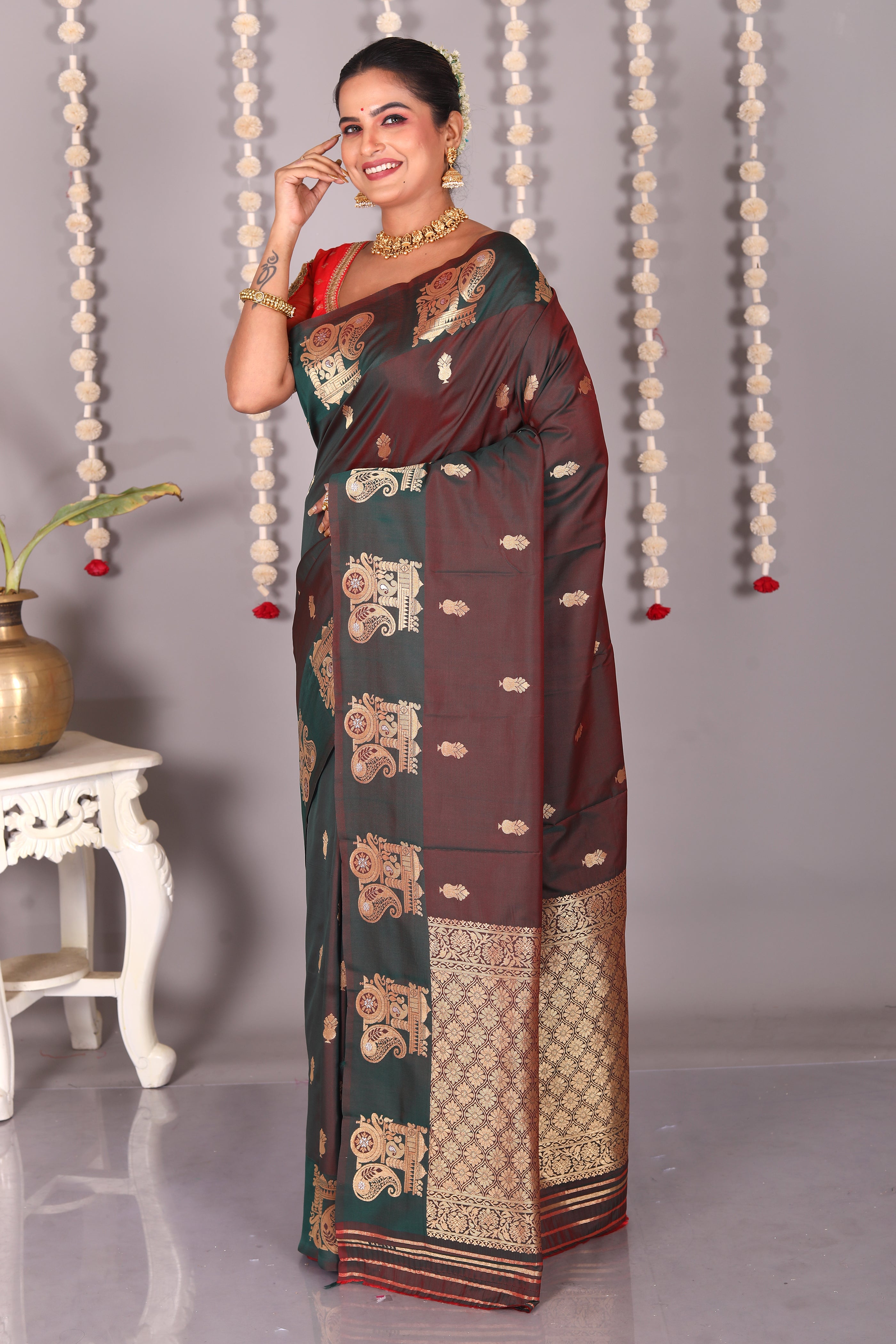 Dual Tone Brown Blended Mashru Silk Saree - Keya Seth Exclusive