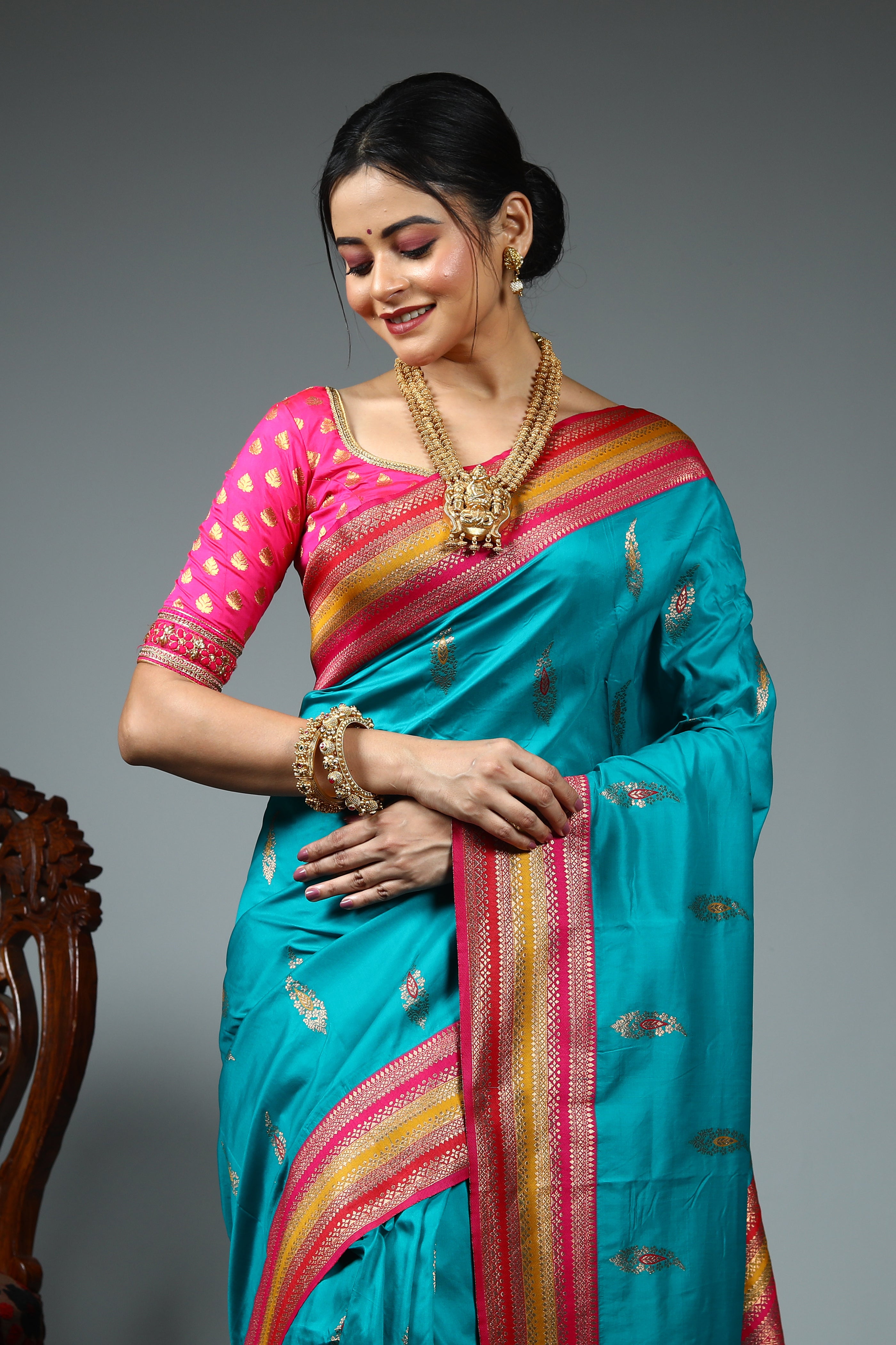 Green Dual Tone Blended Silk Saree