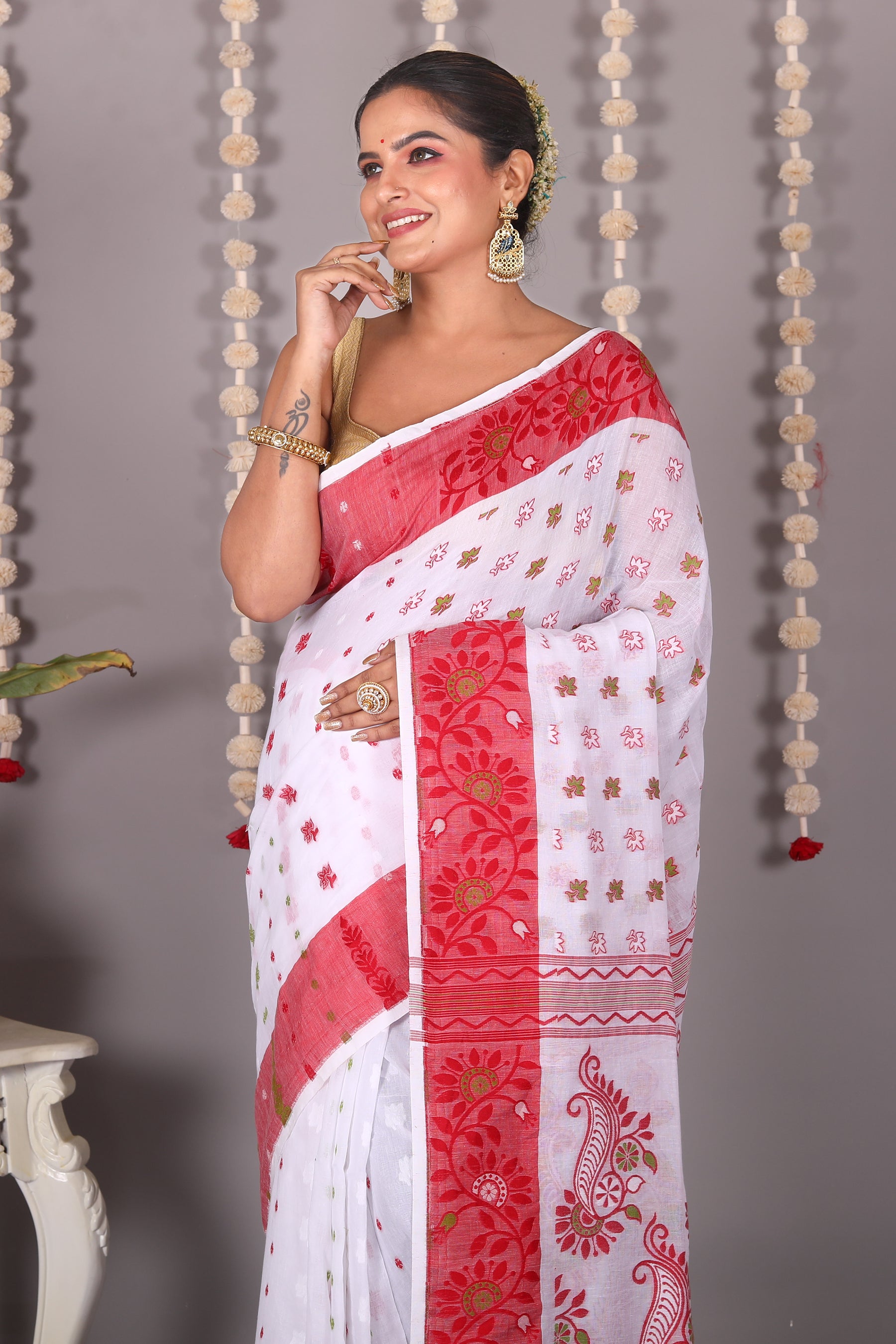 White Cotton Jamdani Saree - Keya Seth Exclusive