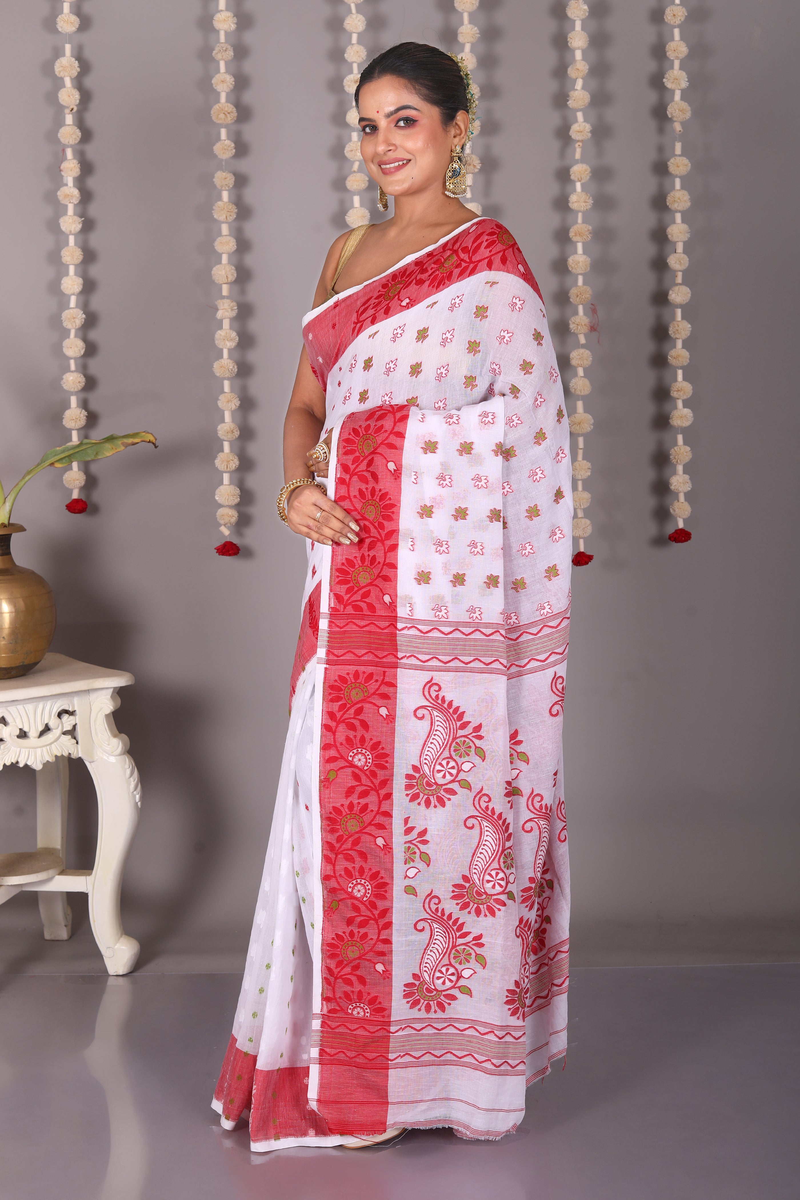 White Cotton Jamdani Saree - Keya Seth Exclusive