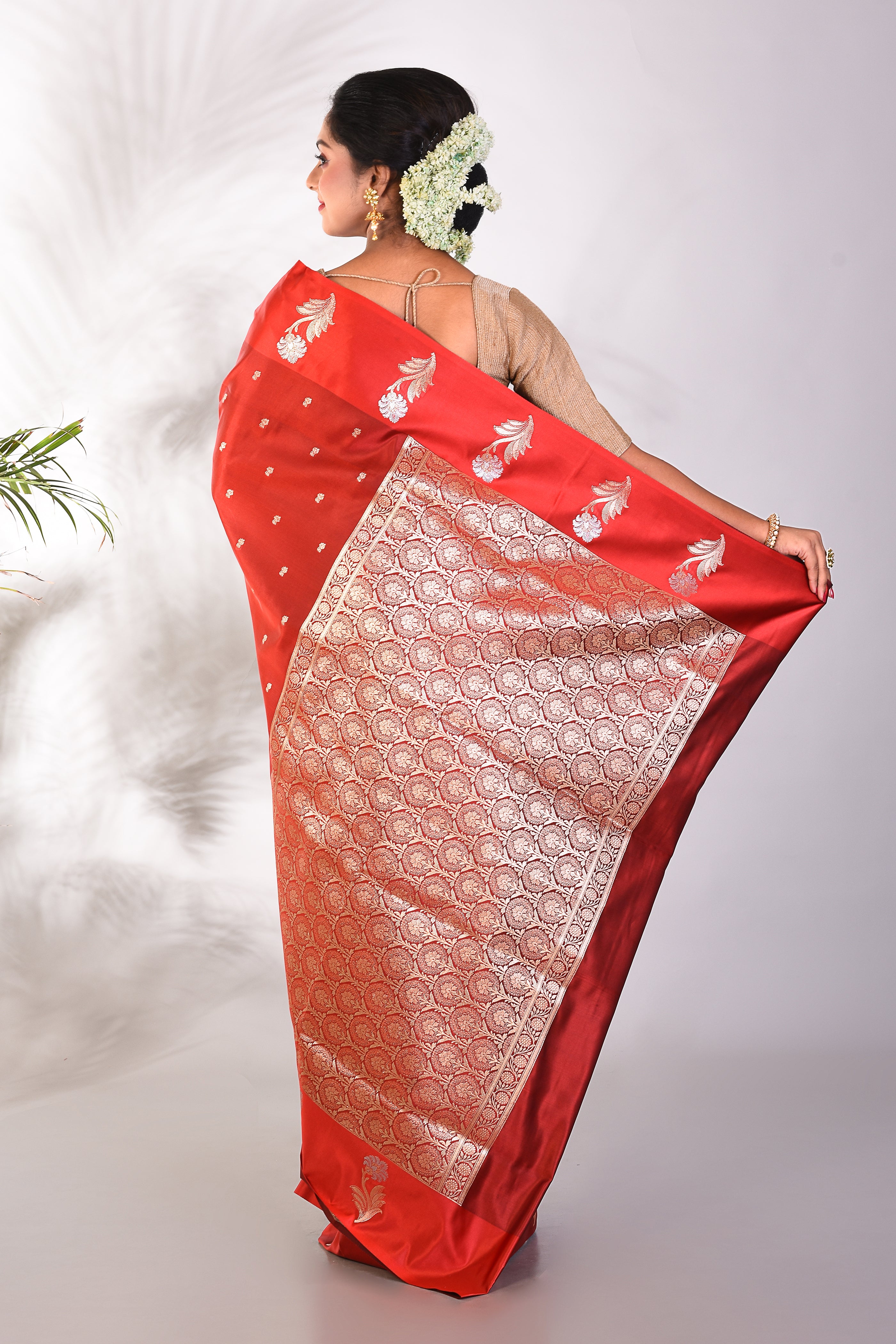 Maroon Mushroo Silk Saree - Keya Seth Exclusive