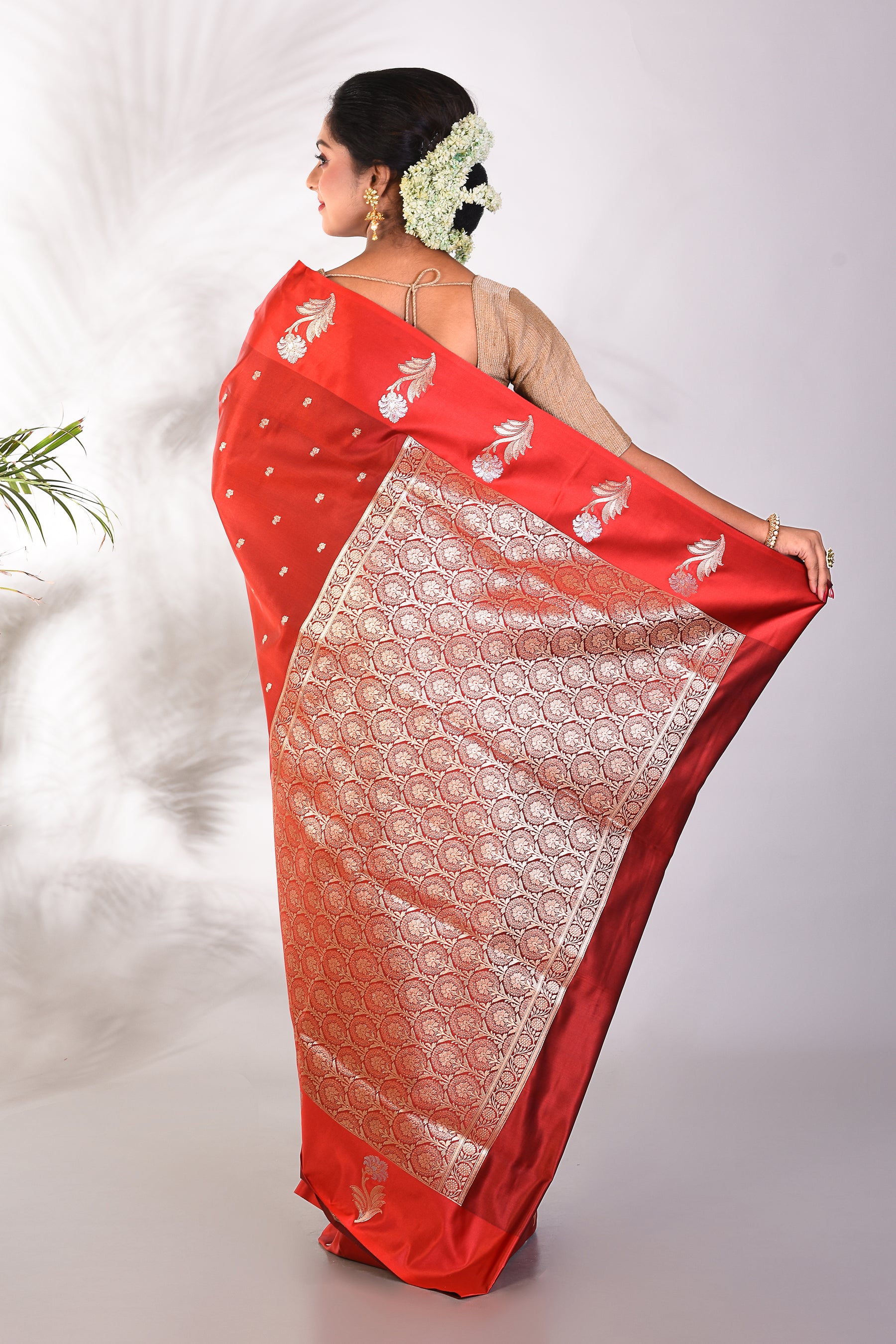 Maroon Mushroo Silk Saree - Keya Seth Exclusive