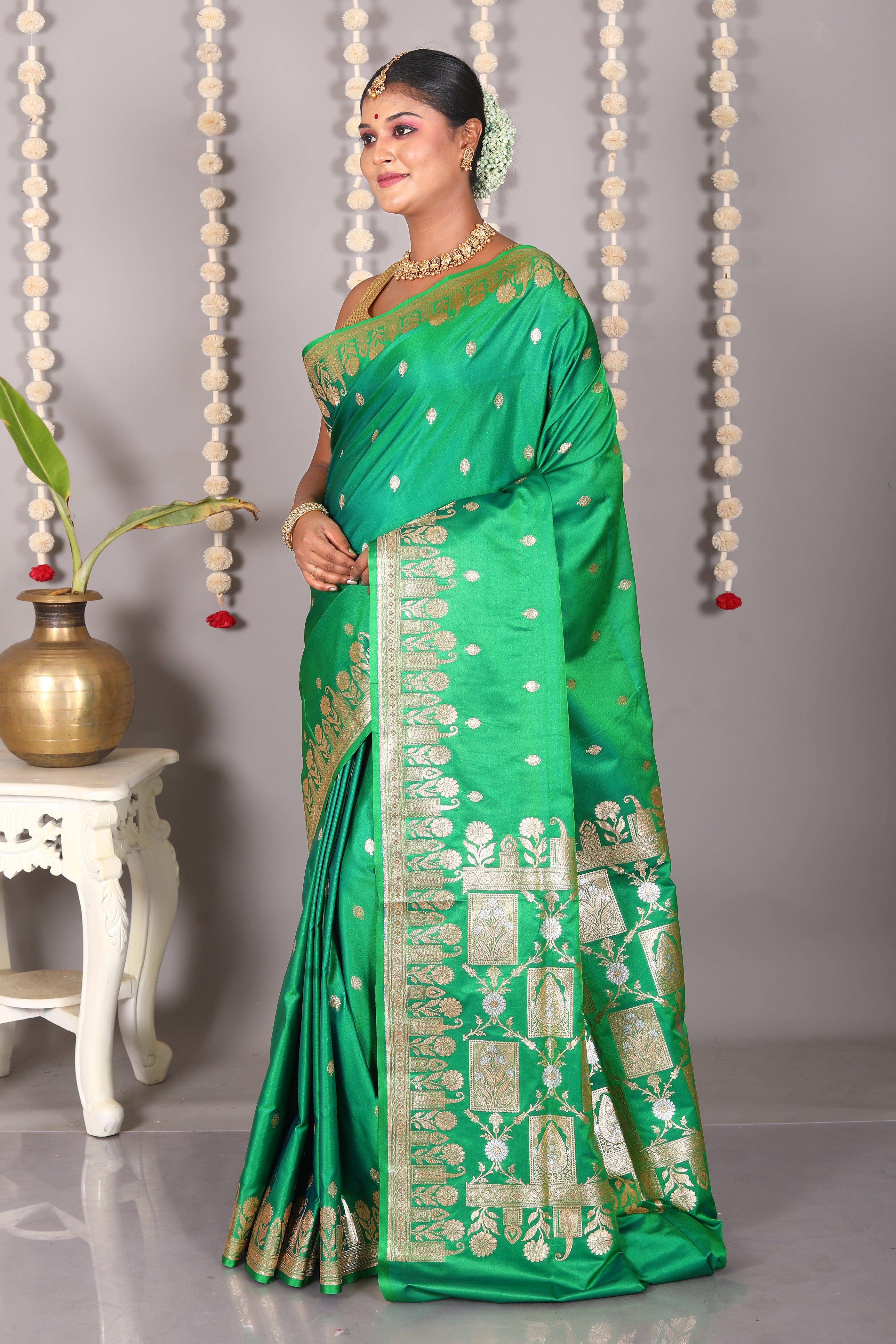 Green Blended Mashru Katan Banarasi Silk Saree - Keya Seth Exclusive