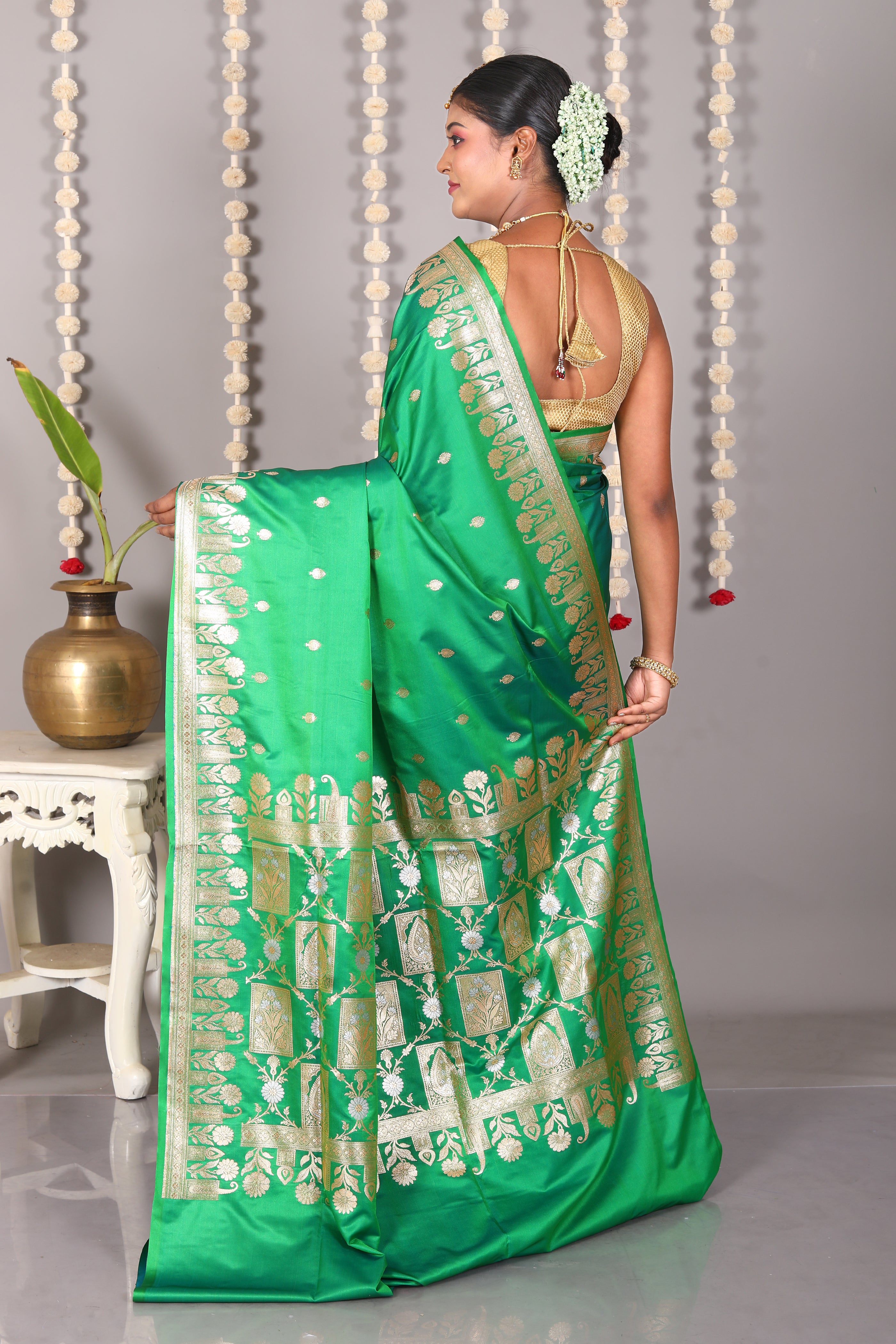 Green Blended Mashru Katan Banarasi Silk Saree - Keya Seth Exclusive