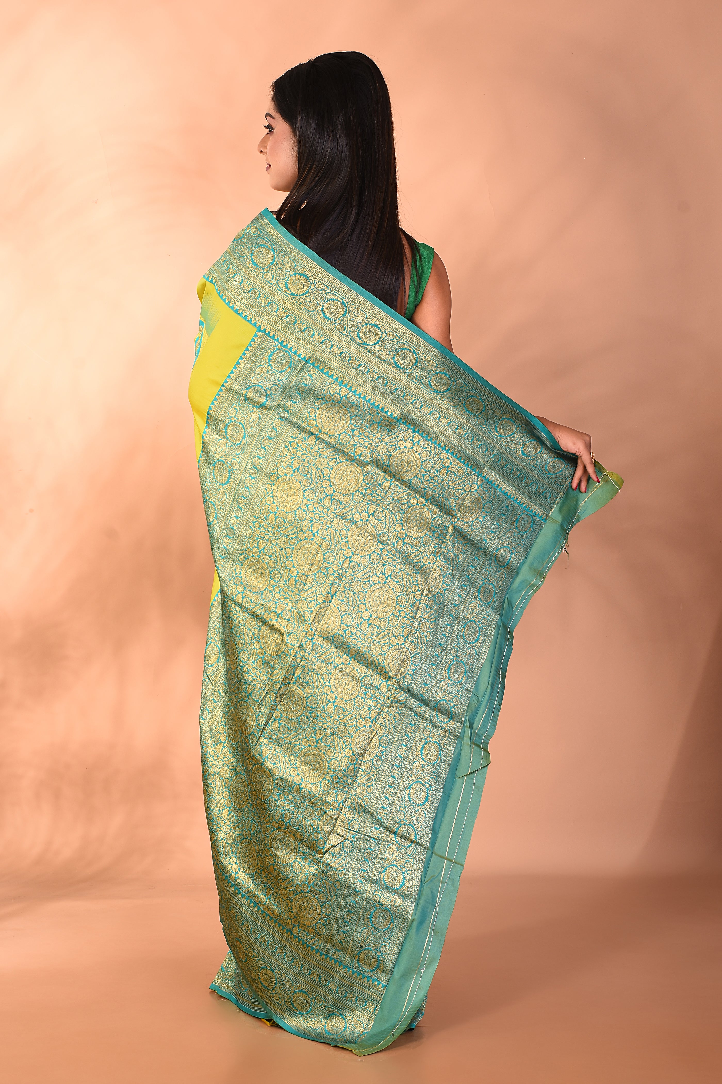 Green Blended Kanjivaram Silk Saree - Keya Seth Exclusive
