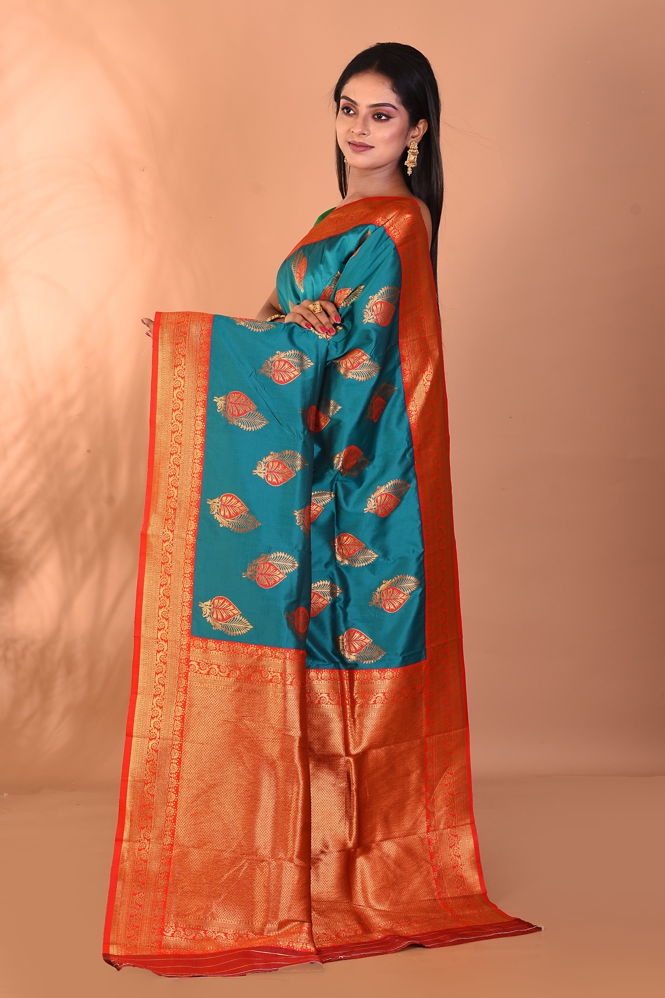 Rama Green Mushroo Silk Saree - Keya Seth Exclusive