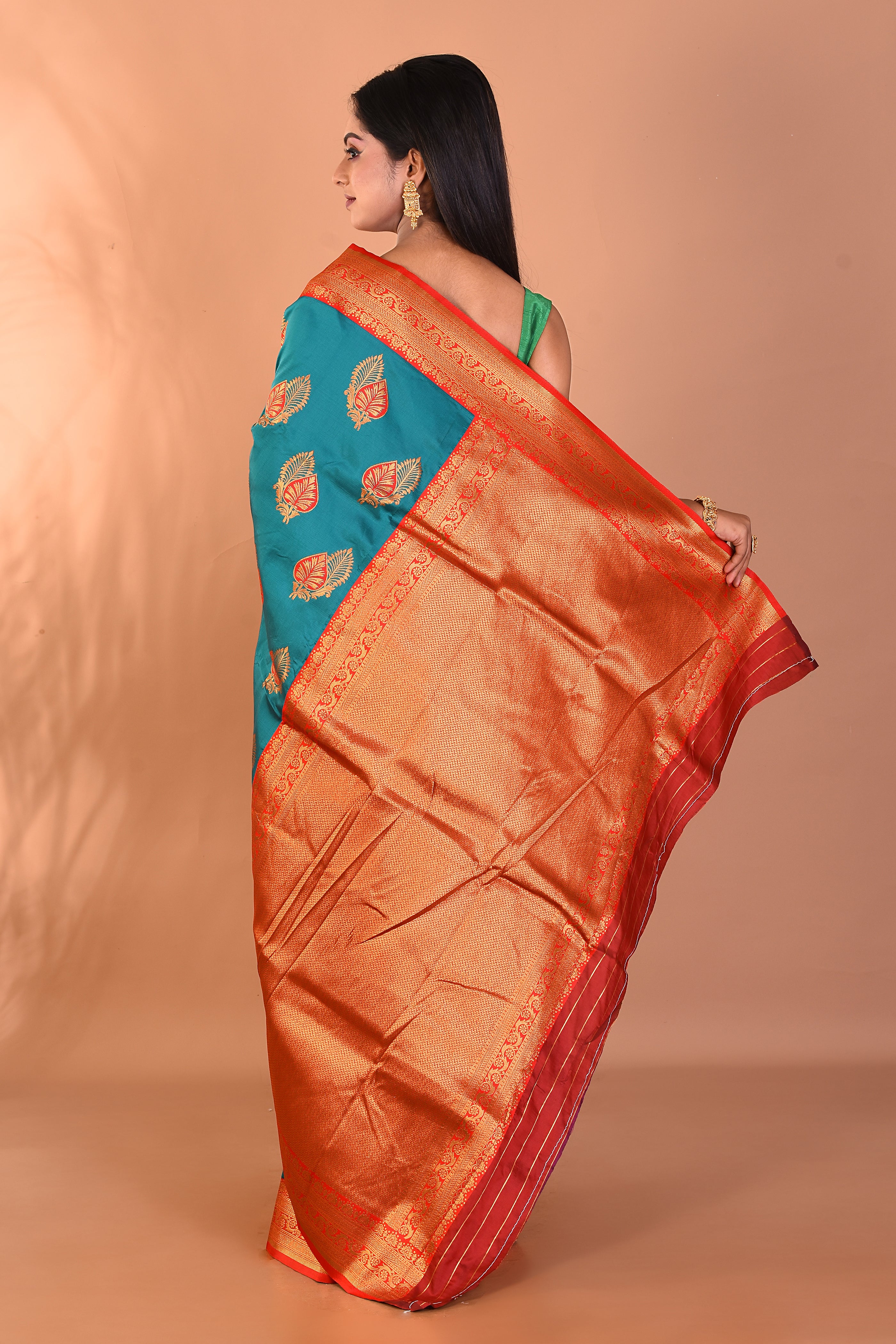Rama Green Mushroo Silk Saree - Keya Seth Exclusive