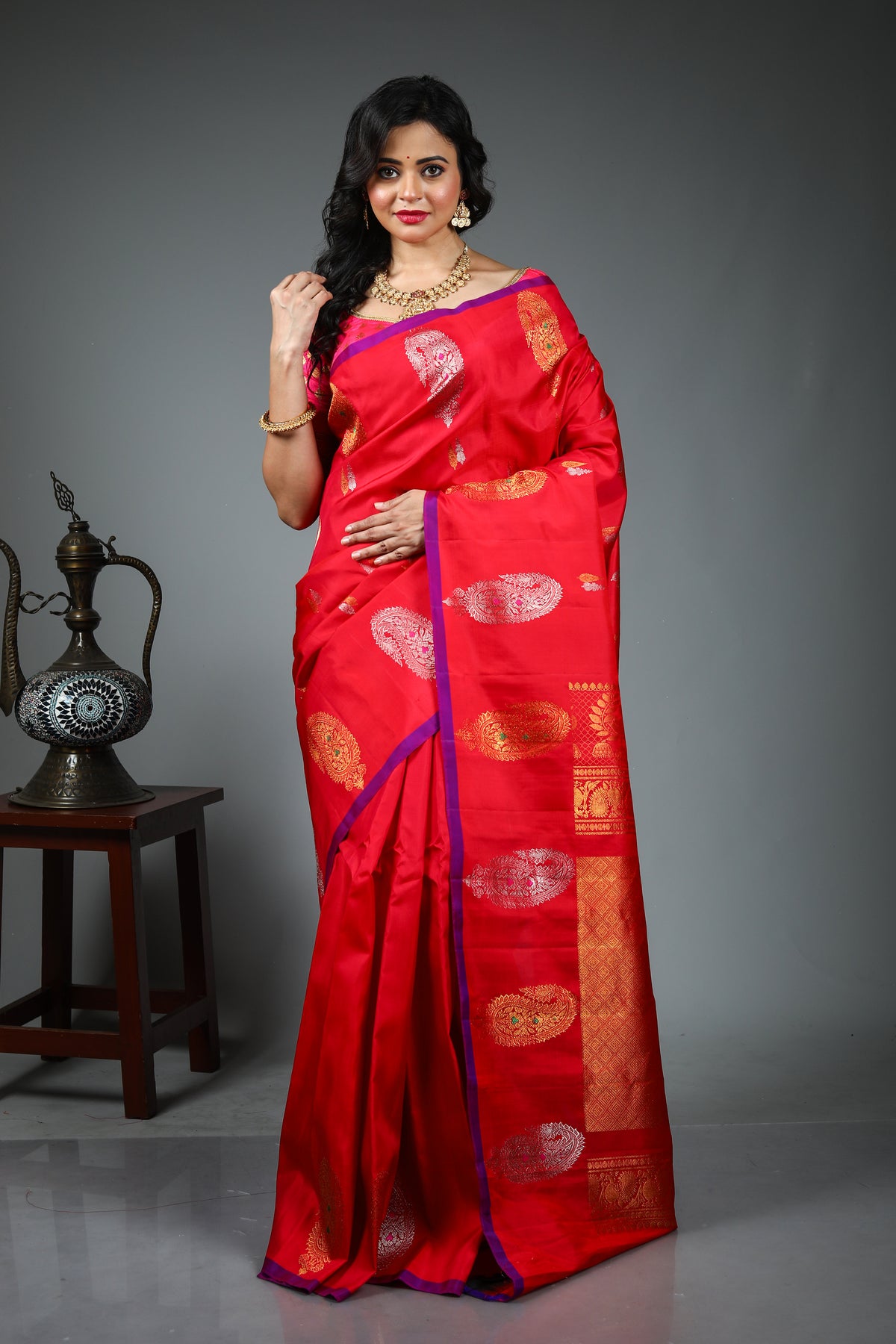 Red Pure Gadwal Silk Saree