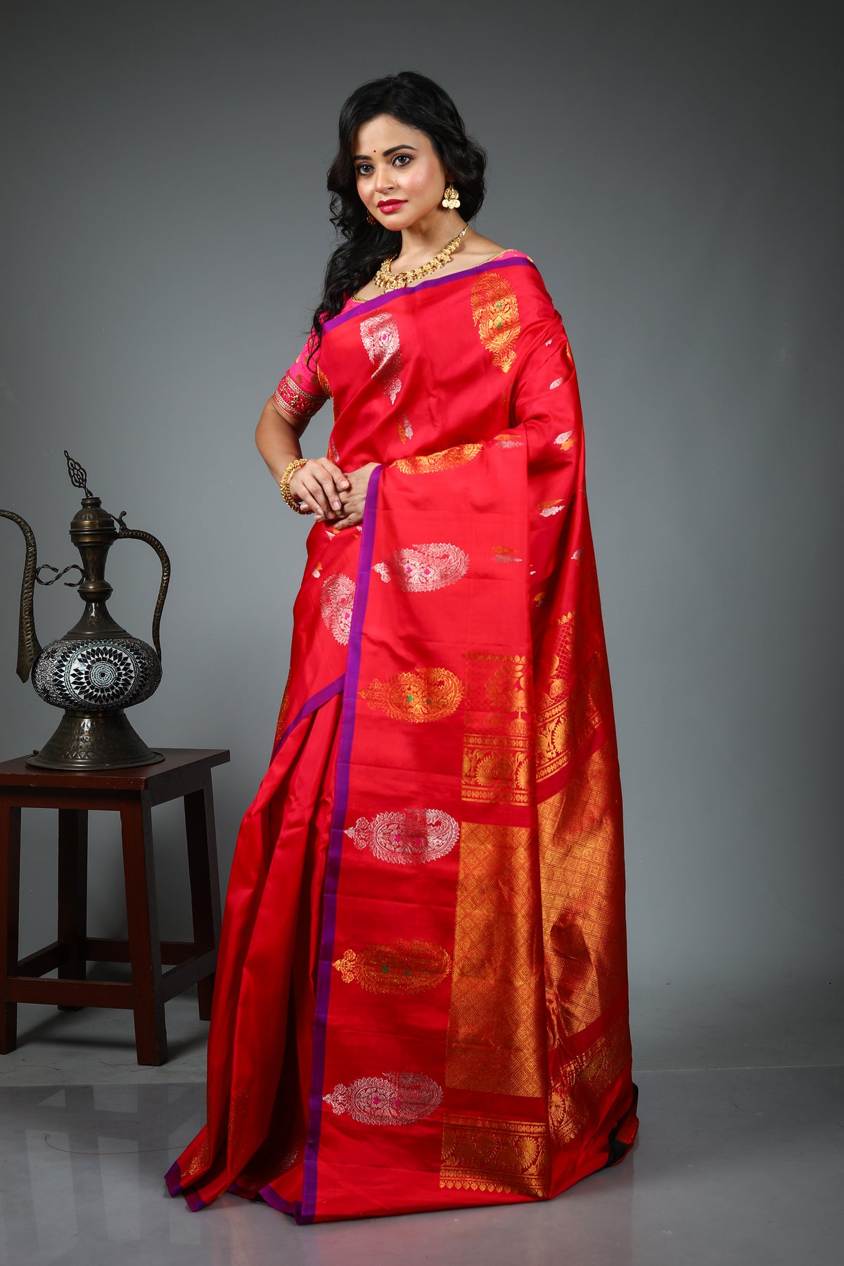 Red Pure Gadwal Silk Saree