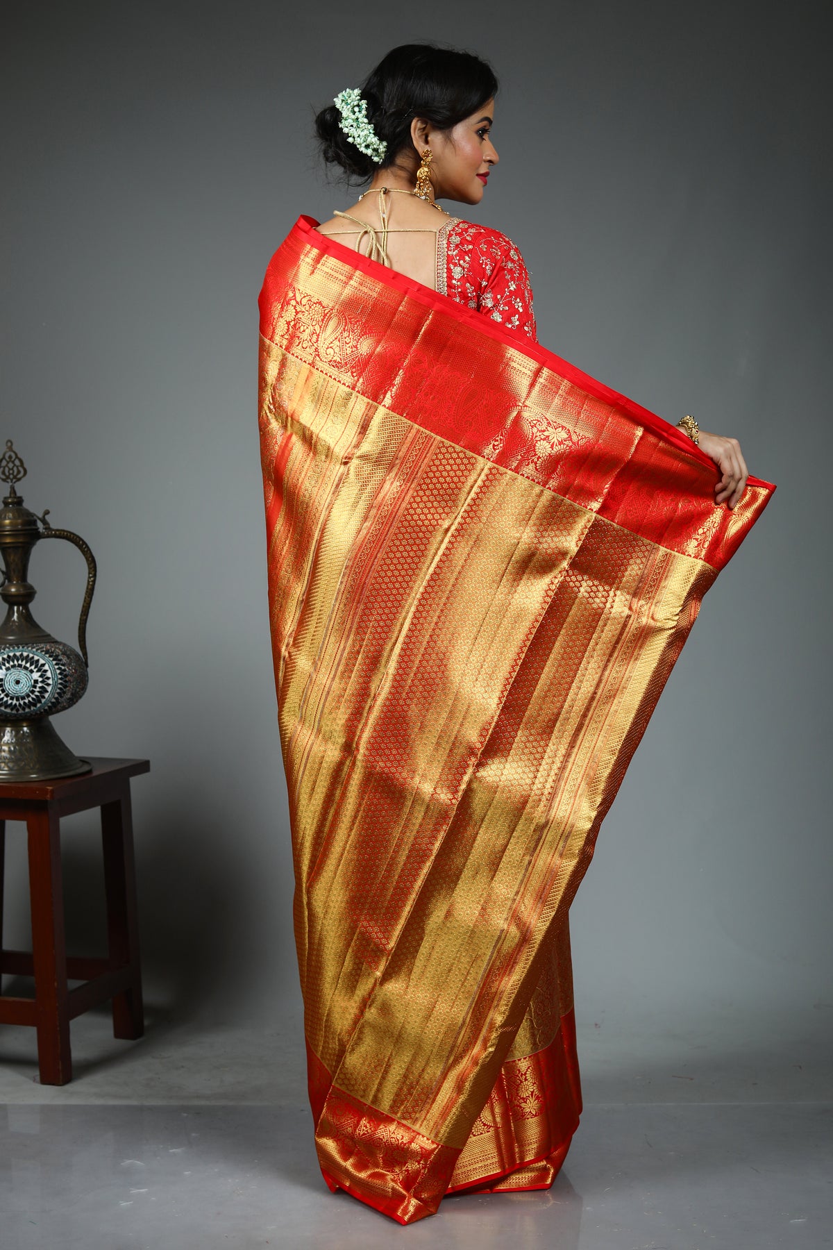 Dual Tone Red Tissue Kanjivaram Saree