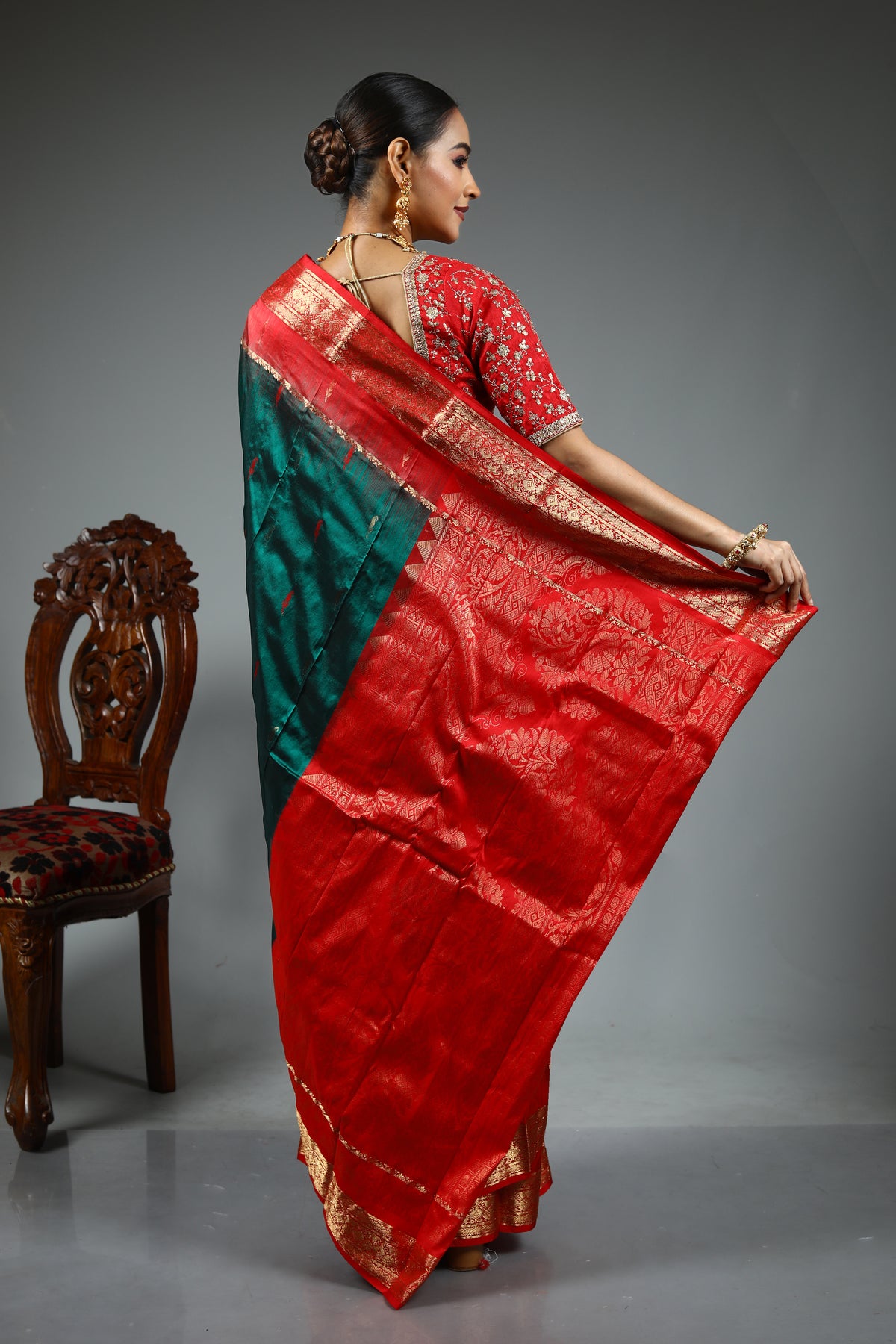 Bottle Green Pure Kanjivaram Silk Saree