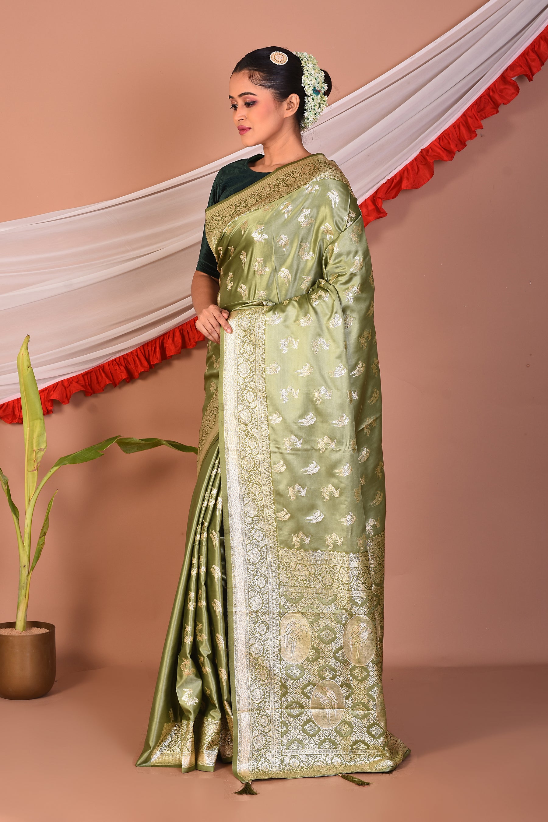 Green Blended Mashru Silk Saree - Keya Seth Exclusive
