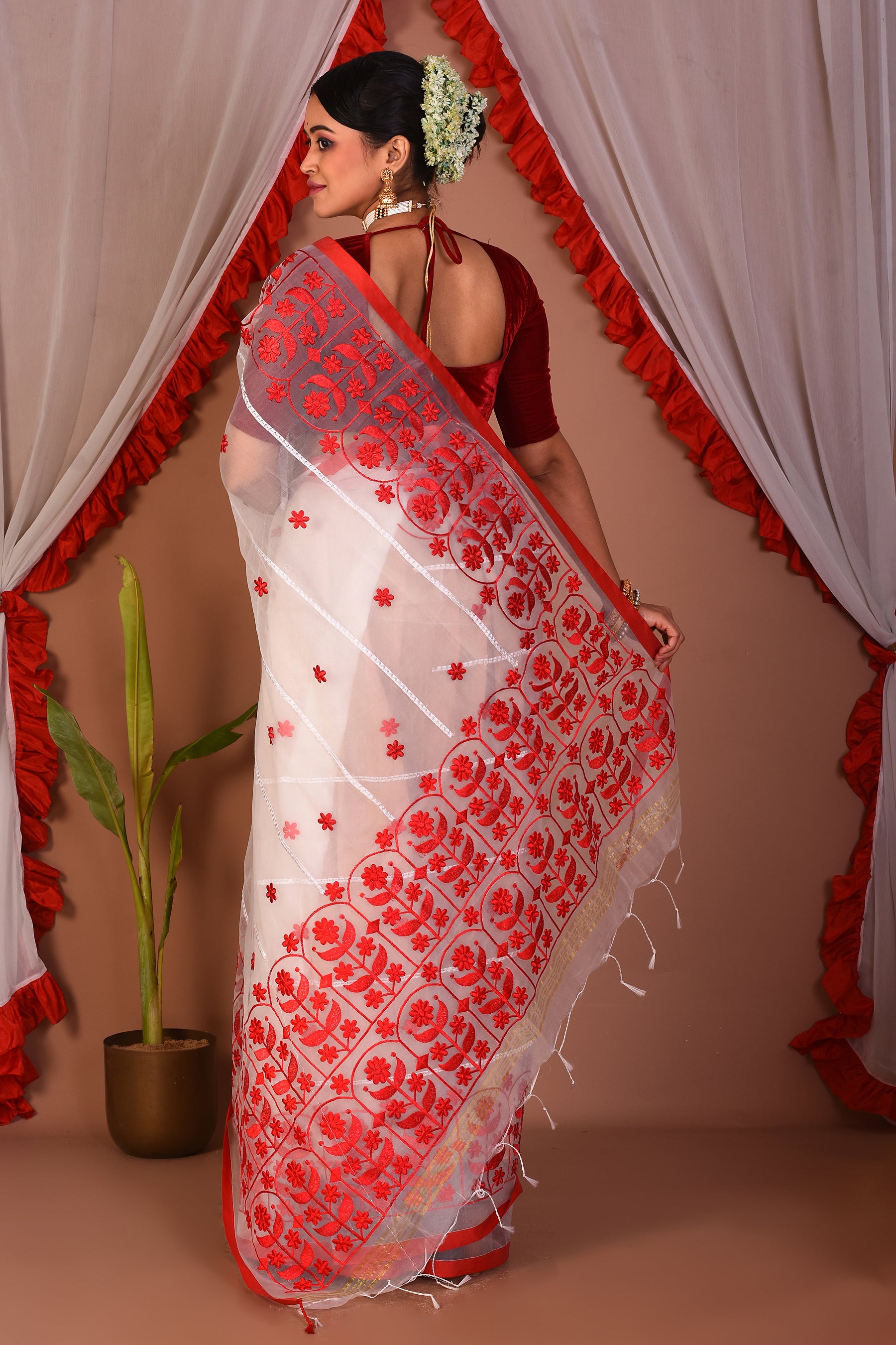 White Blended Muslin Saree - Keya Seth Exclusive