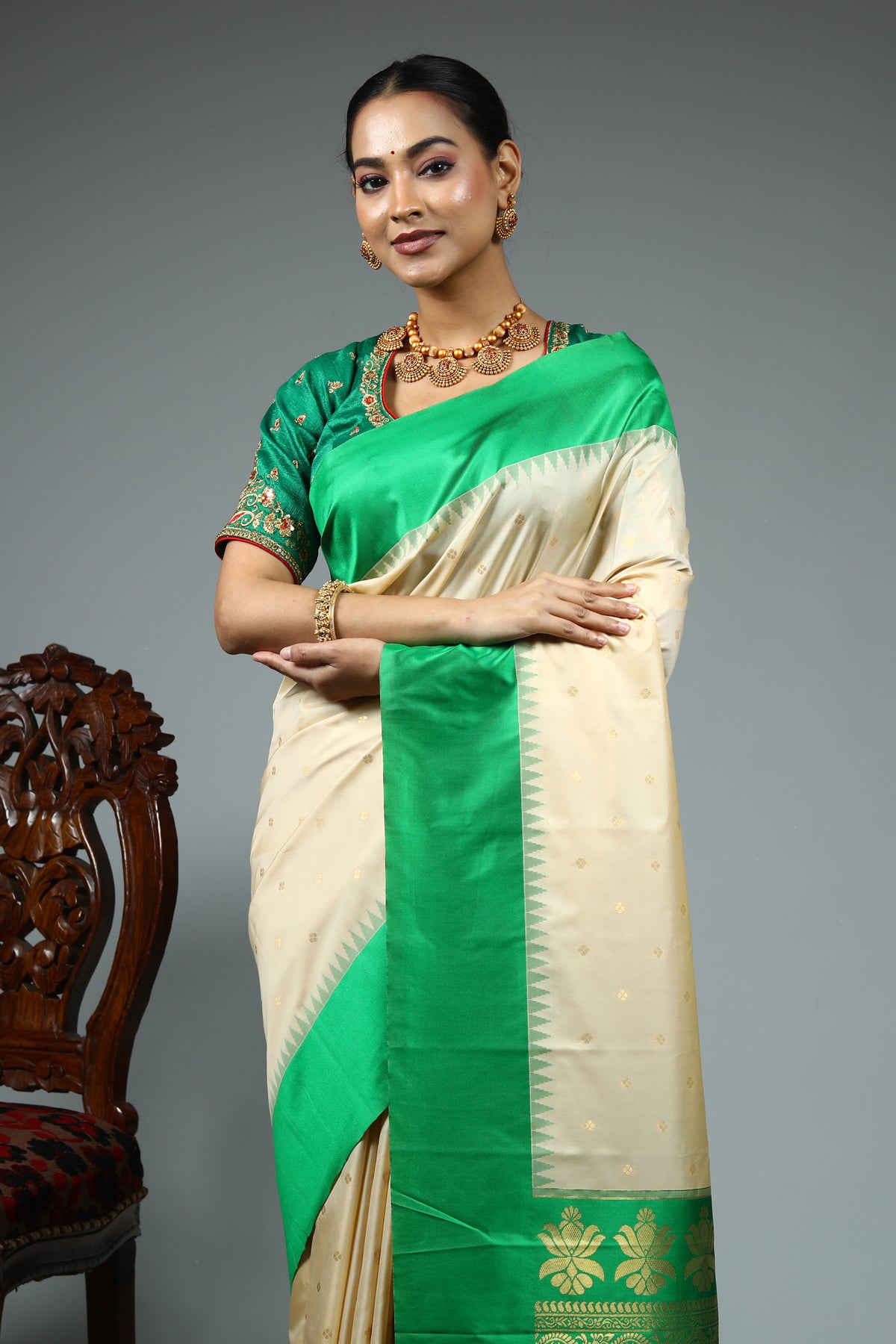 Offwhite Paithani Saree