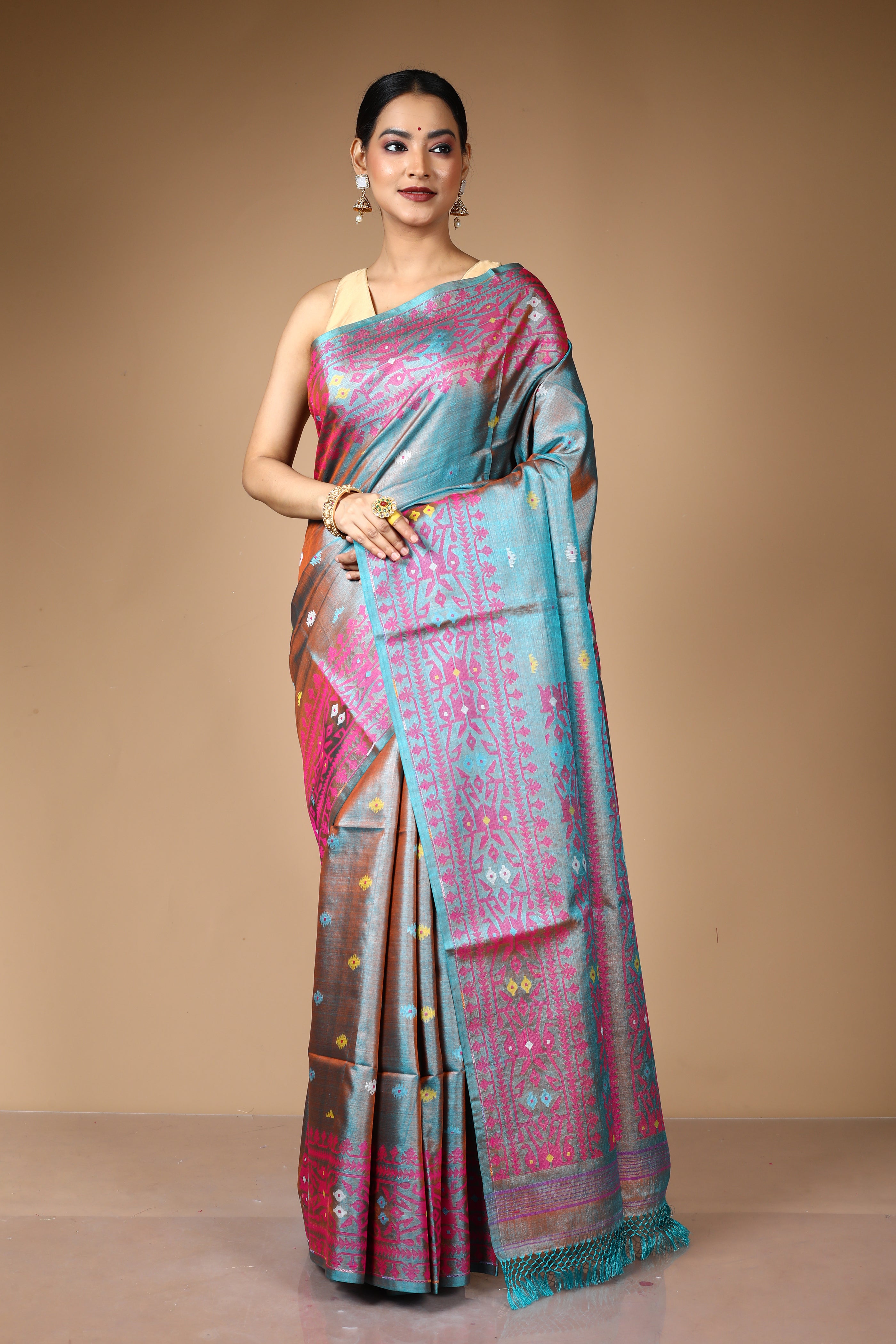 Dual Tone Grey Tussar Saree