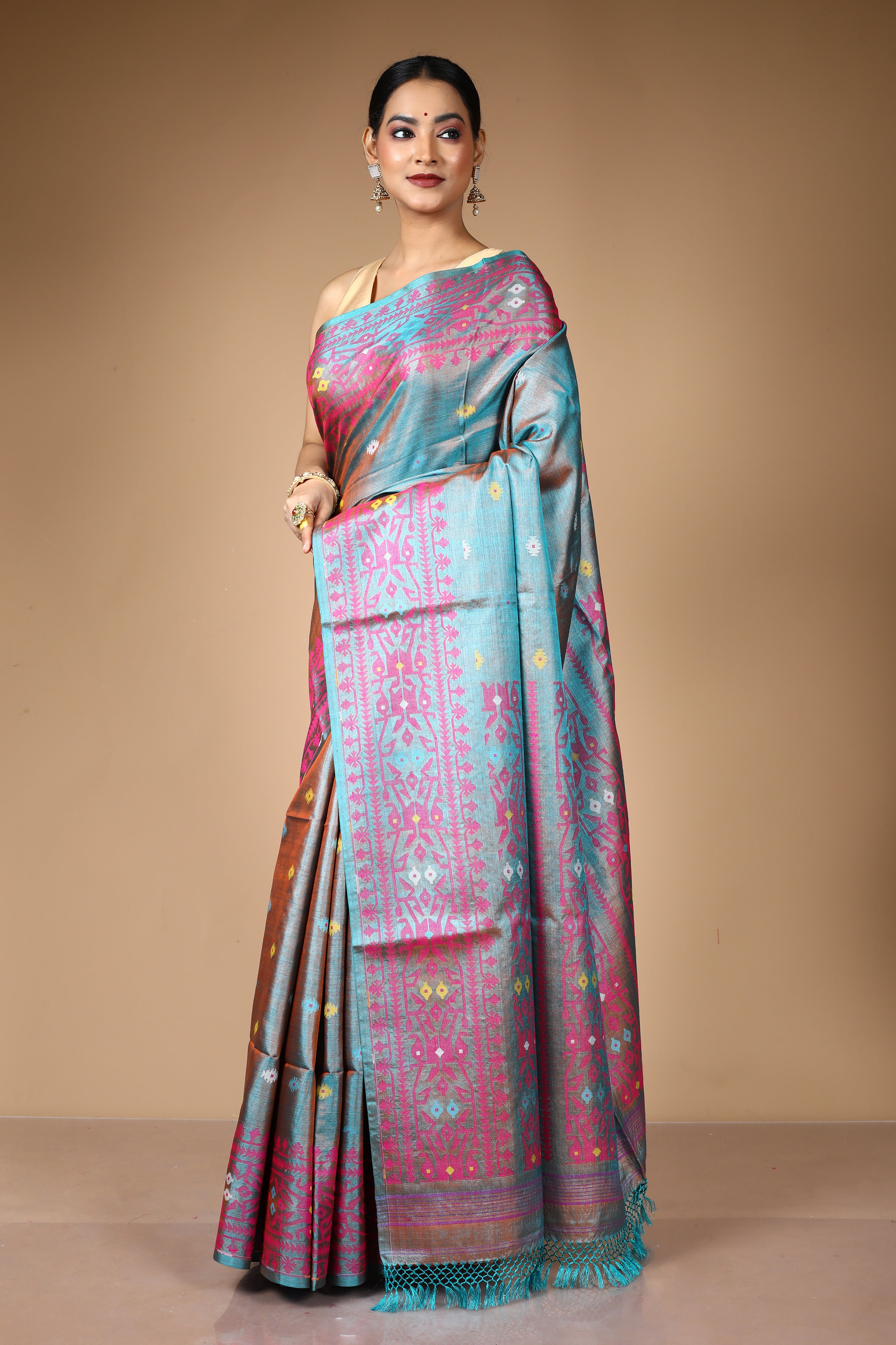 Dual Tone Grey Tussar Saree