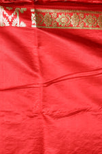 Load image into Gallery viewer, Beige and Red Patli Pallu Minakari Banarasi Saree - Keya Seth Exclusive