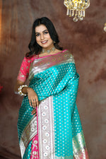 Load image into Gallery viewer, Green and Pink Patli Pallu Banarasi Saree - Keya Seth Exclusive