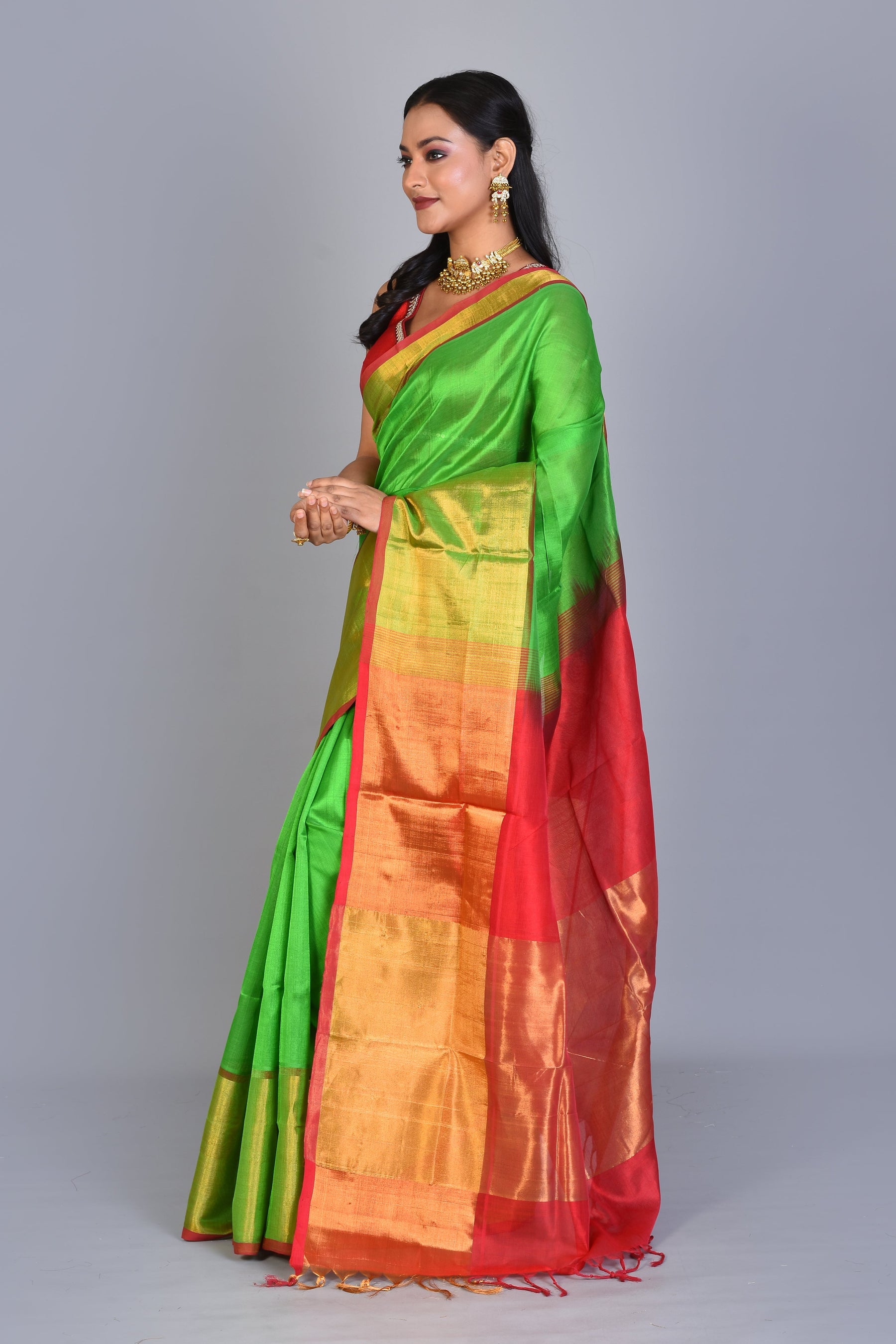 Green Blended Silk Saree with Blouse Piece - Keya Seth Exclusive