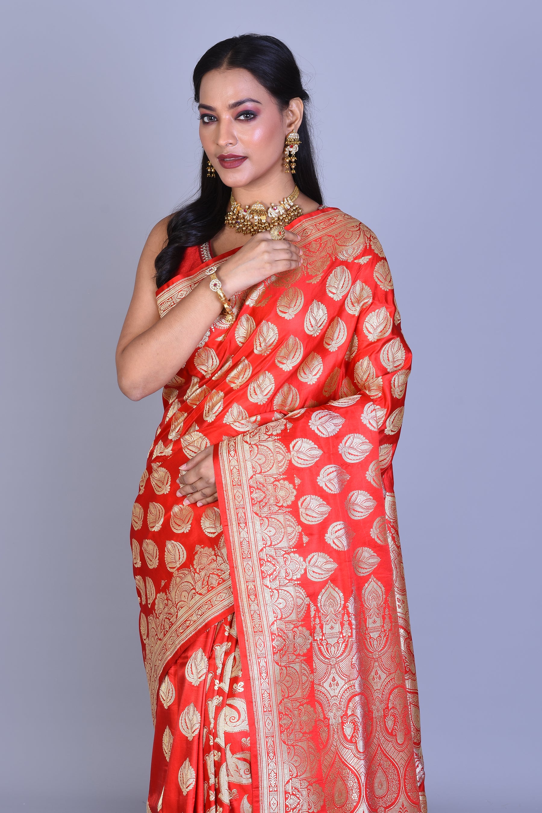 Red Patli Pallu Pure Banarasi Saree with Blouse Piece - Keya Seth Exclusive