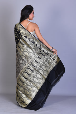 Black Patli Pallu Banarasi Saree with Blouse Piece - Keya Seth Exclusive