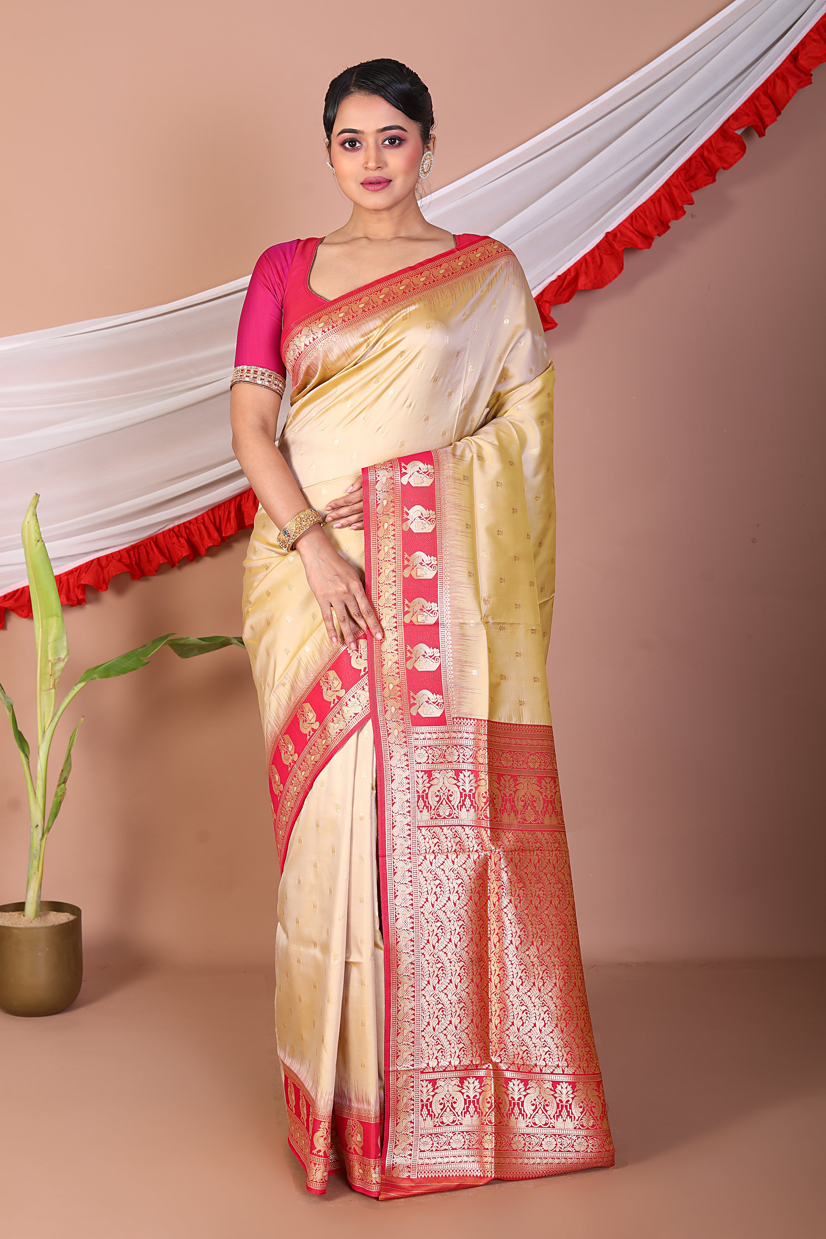 Golden Blended Mashru Silk Saree - Keya Seth Exclusive