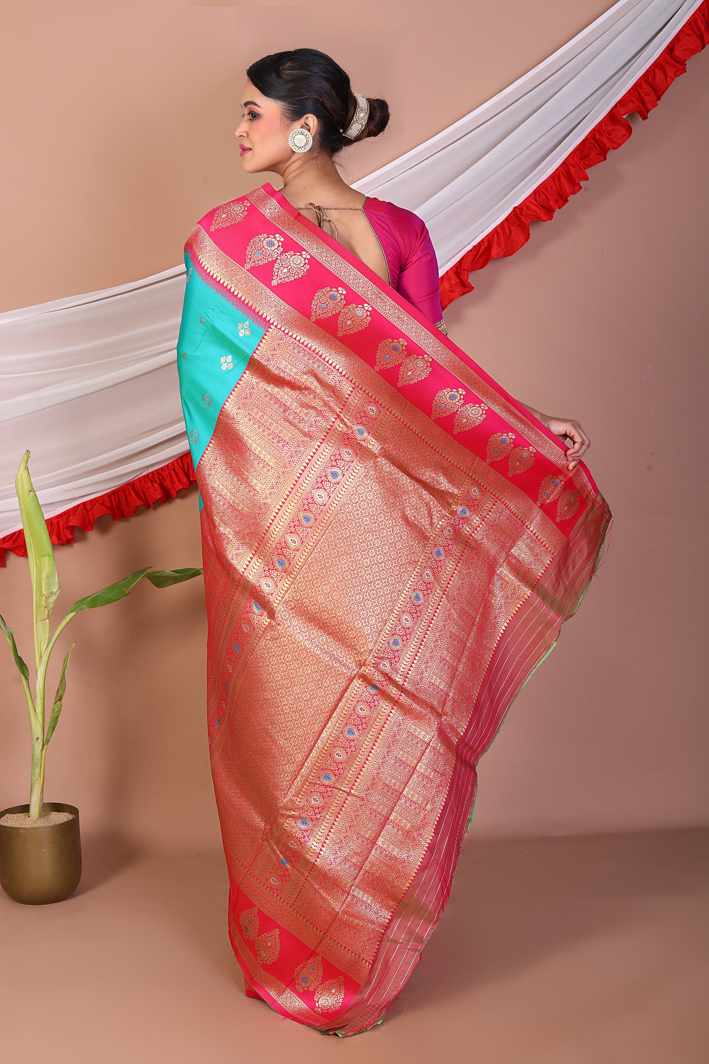 Rama Green Blended Mashru Silk Saree - Keya Seth Exclusive