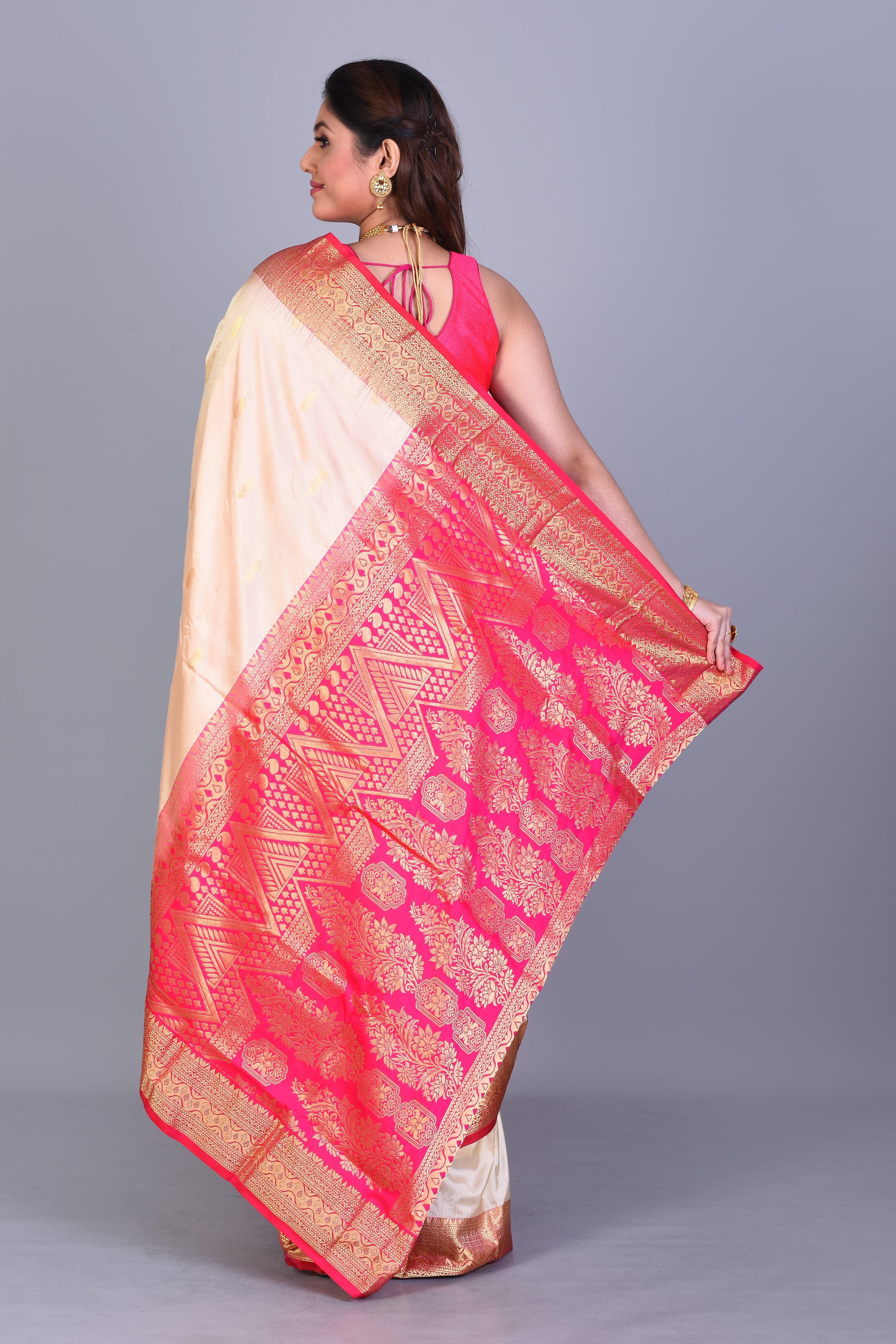 Cream Blended Kanjivaram Saree with Blouse Piece - Keya Seth Exclusive