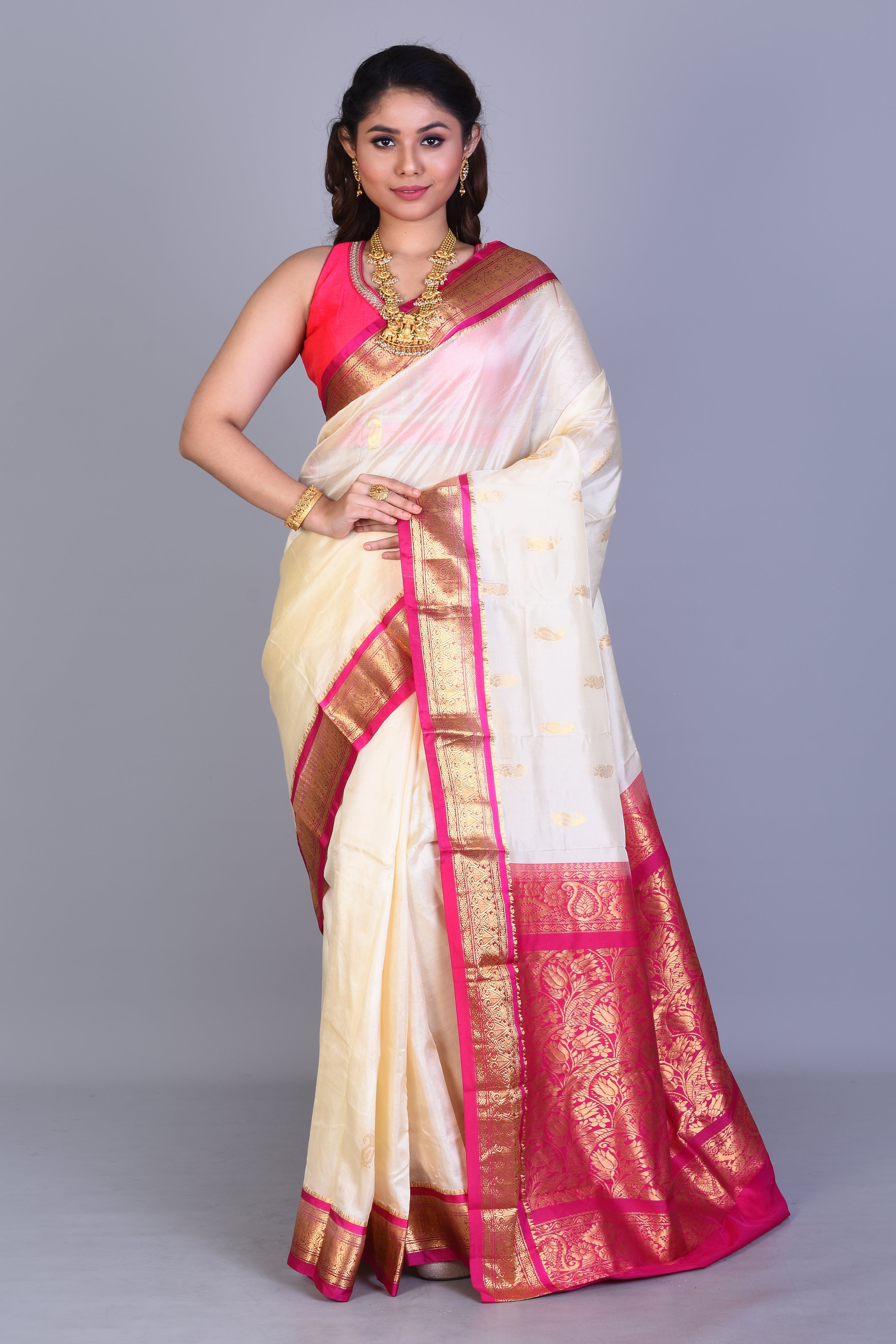 Off-White Blended Kanjivaram Saree with Blouse Piece - Keya Seth Exclusive