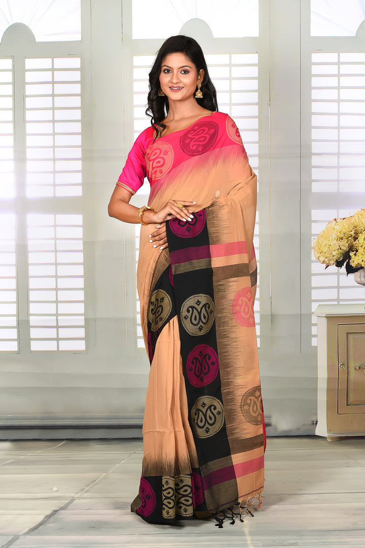 OFF-WHITE  COTTON HANDLOOM SAREE WITH GANGA-JAMUNA PAISLEY BORDER - Keya Seth Exclusive