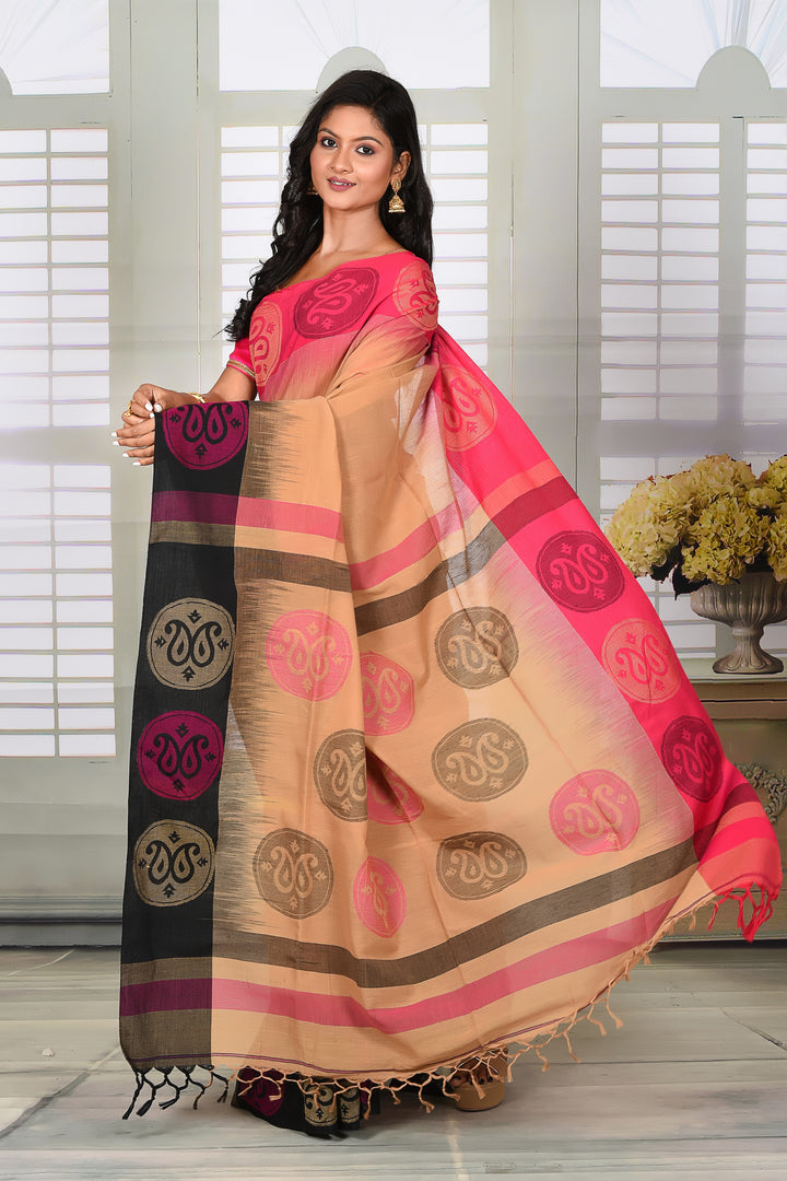 OFF-WHITE  COTTON HANDLOOM SAREE WITH GANGA-JAMUNA PAISLEY BORDER - Keya Seth Exclusive