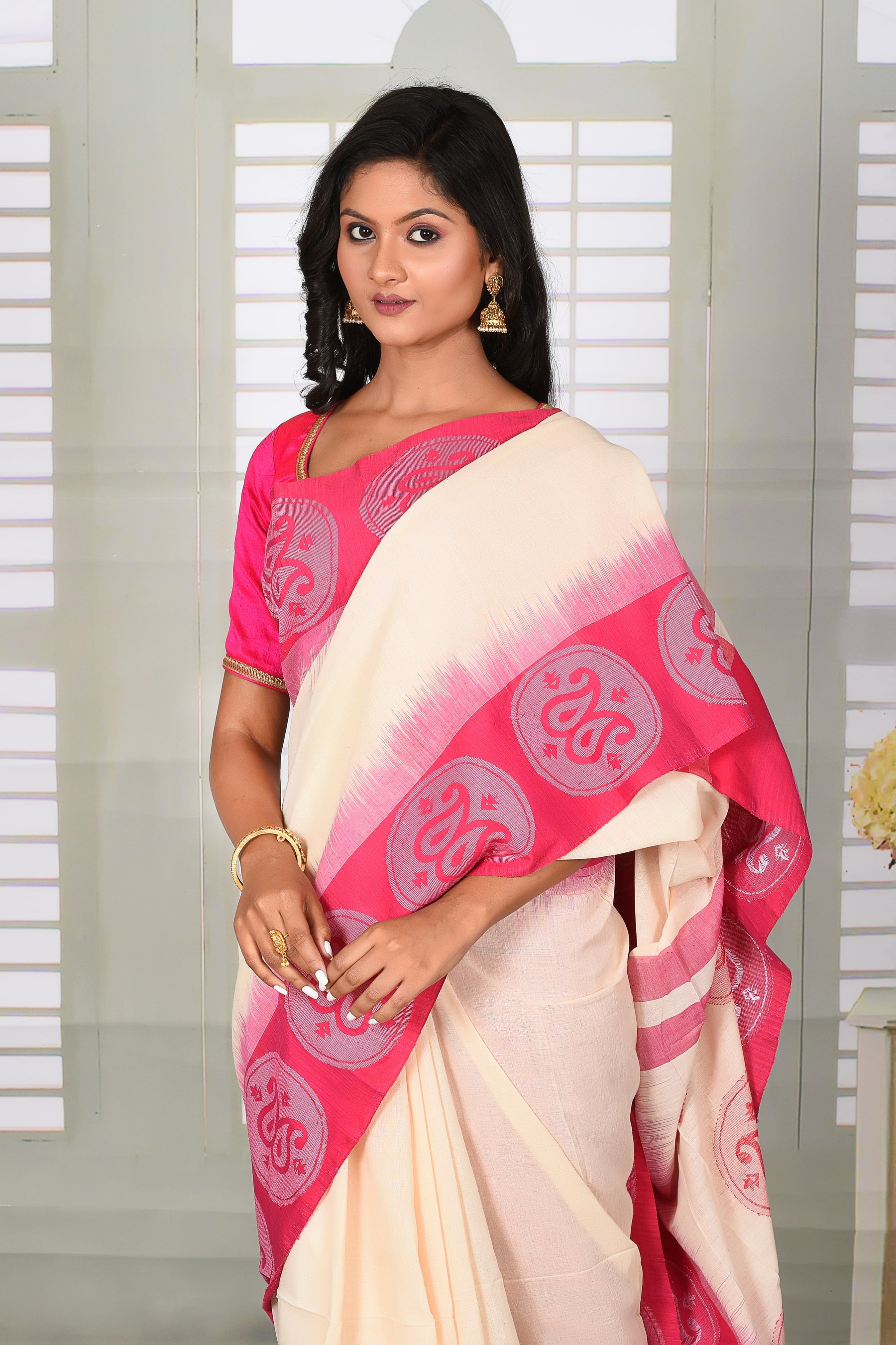 White and Pink Cotton Handloom Saree - Keya Seth Exclusive