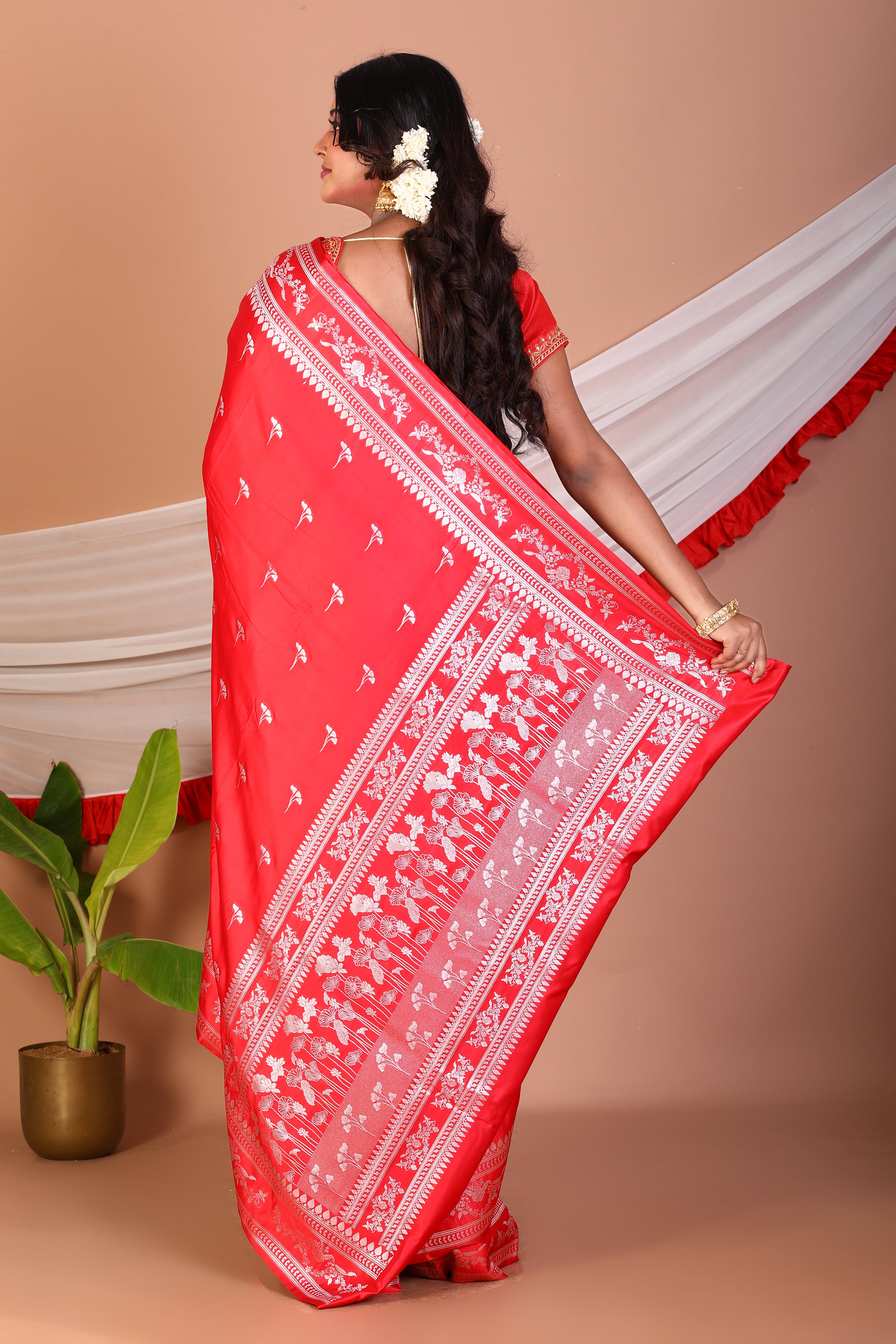 Red Blended Mashru Silk Saree - Keya Seth Exclusive