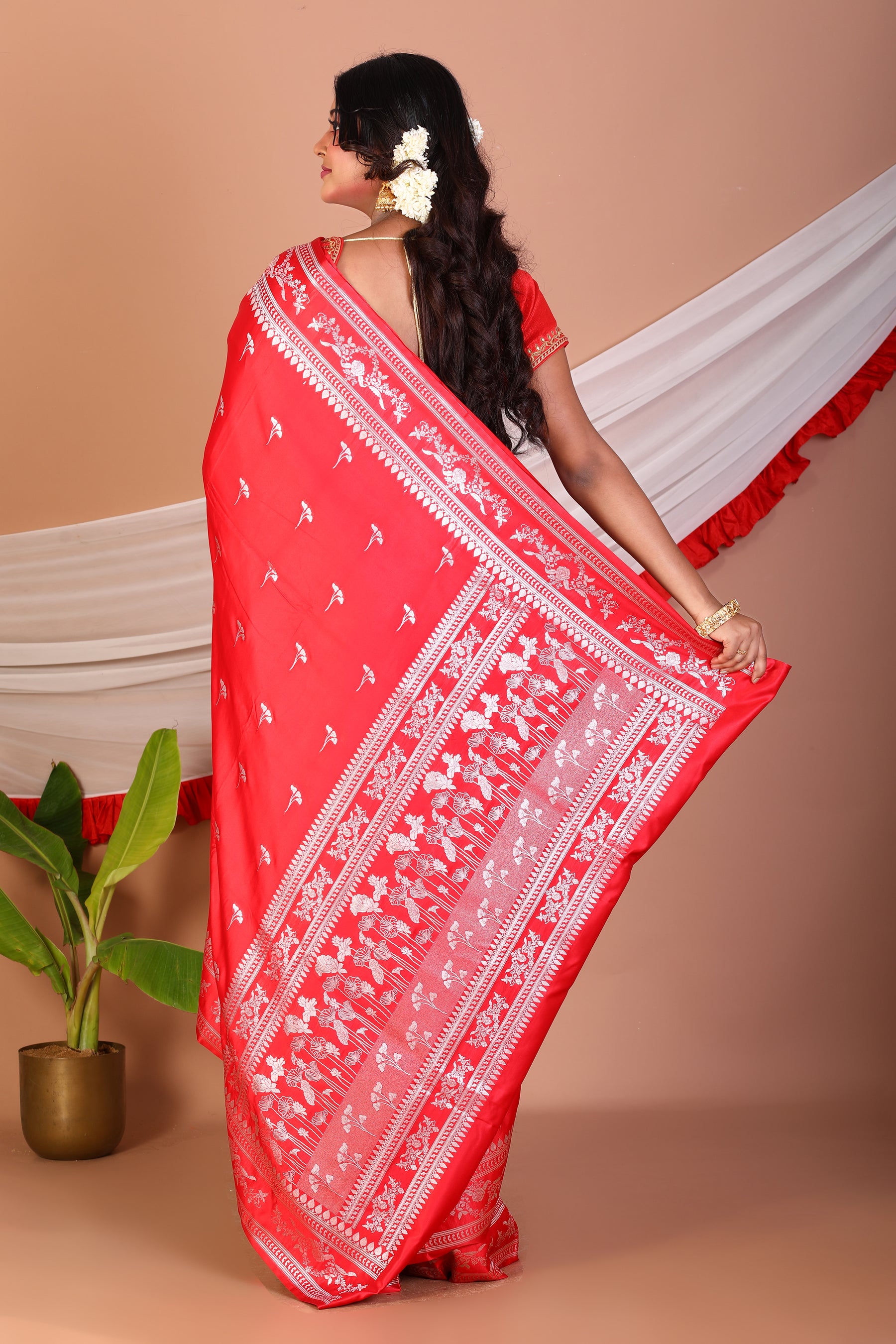 Red Blended Mashru Silk Saree - Keya Seth Exclusive