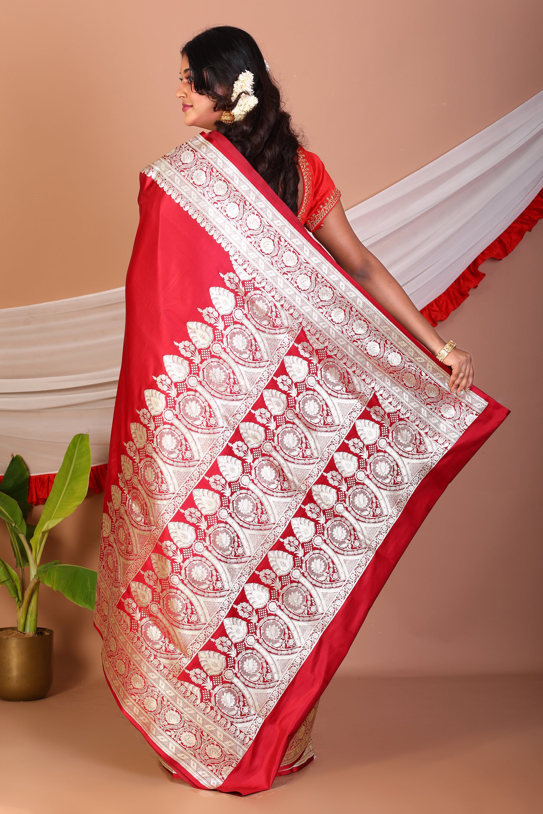 Red Blended Banarasi Saree - Keya Seth Exclusive
