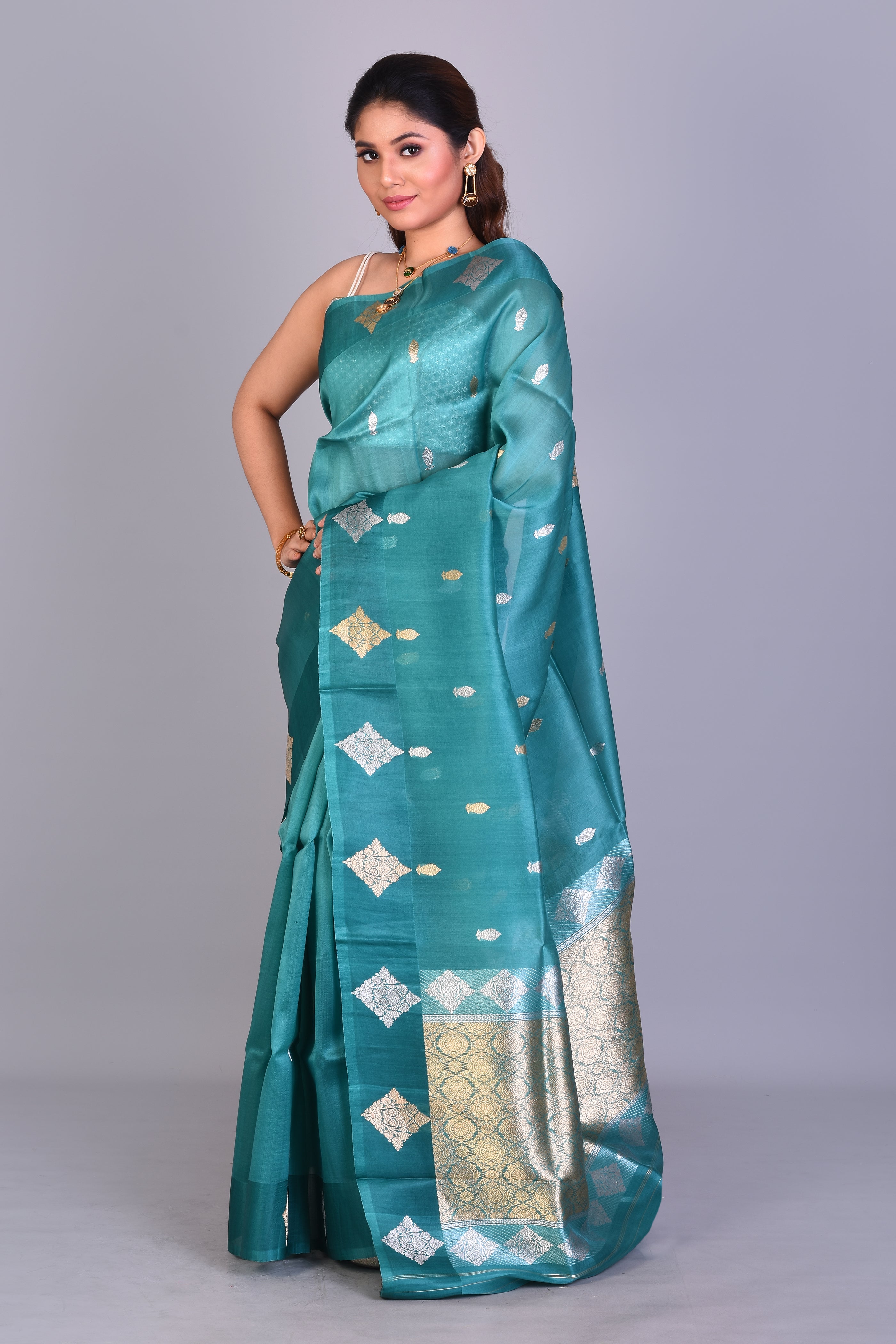 Rama Green Pure Kora Saree with Blouse Piece - Keya Seth Exclusive