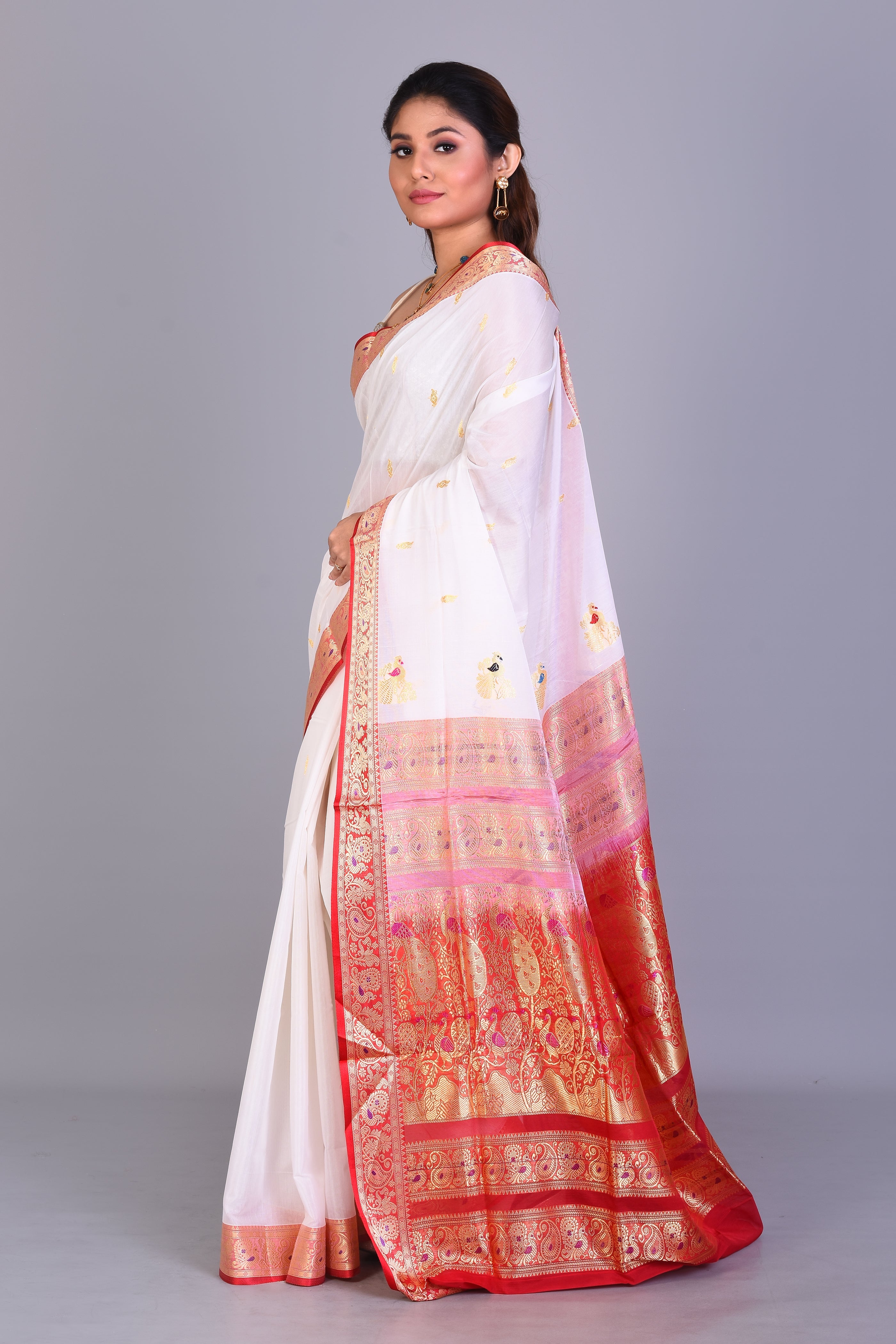 White Pattu Silk Saree with Blouse Piece - Keya Seth Exclusive